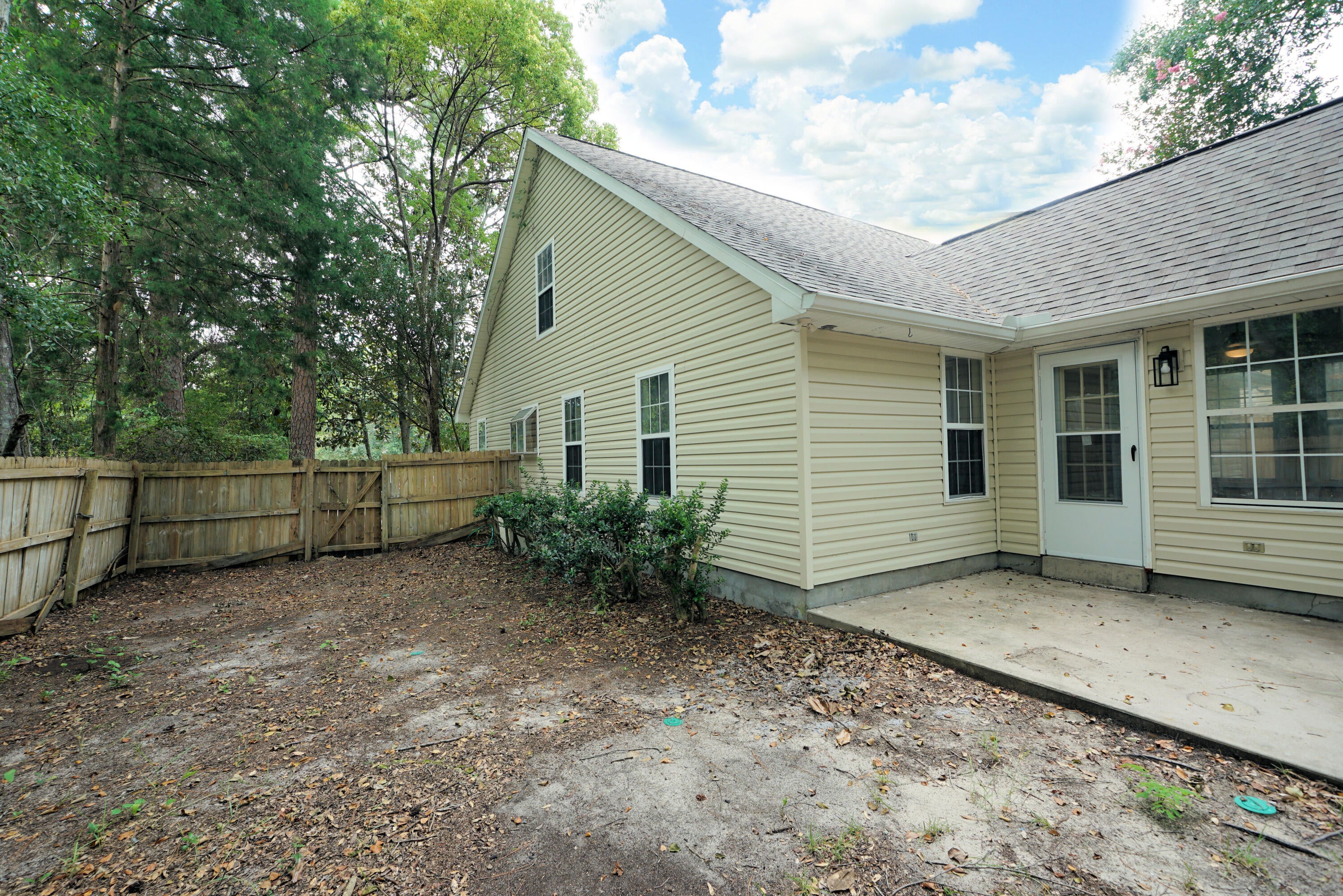 GLENWOOD CRT - Residential