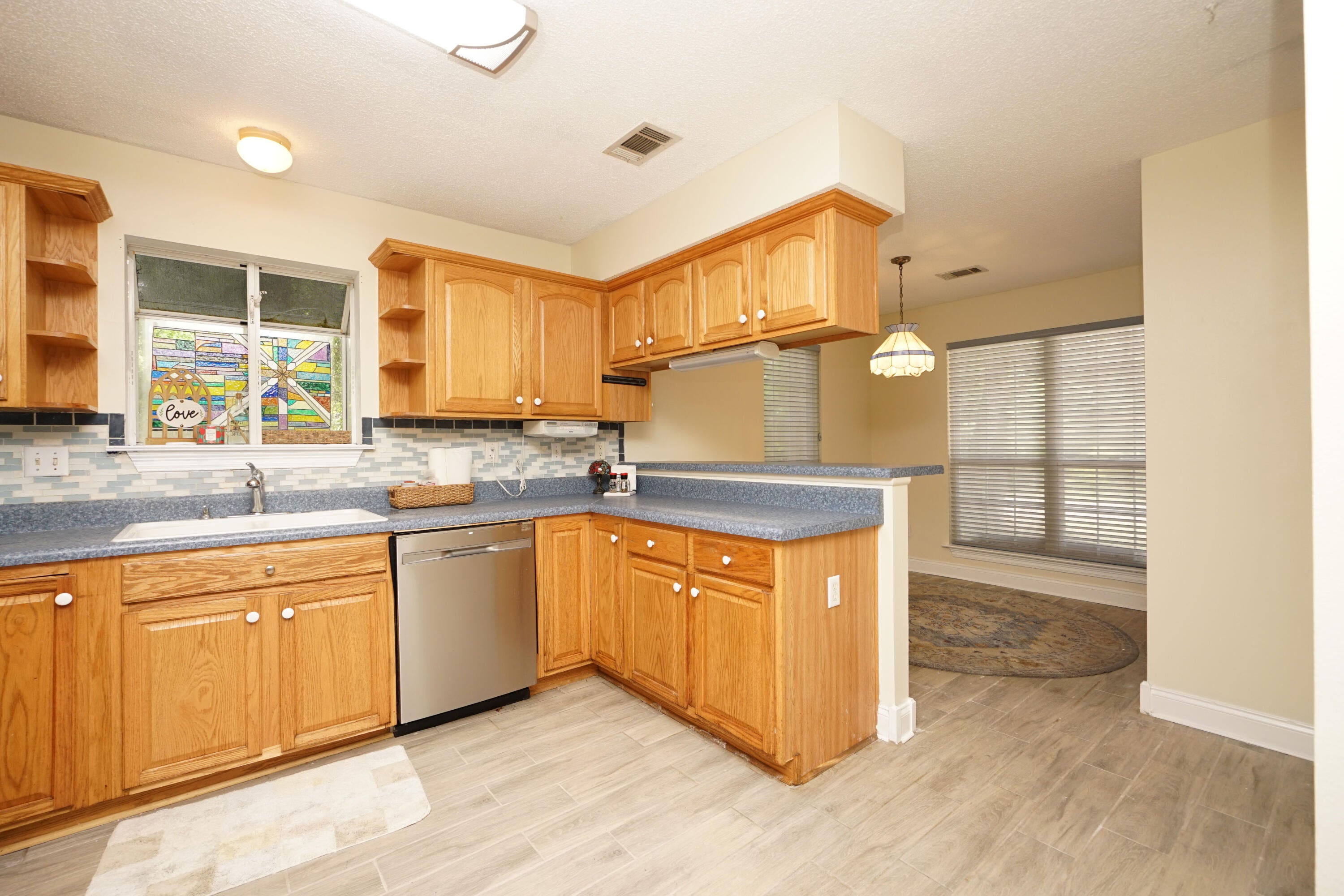 GLENWOOD CRT - Residential