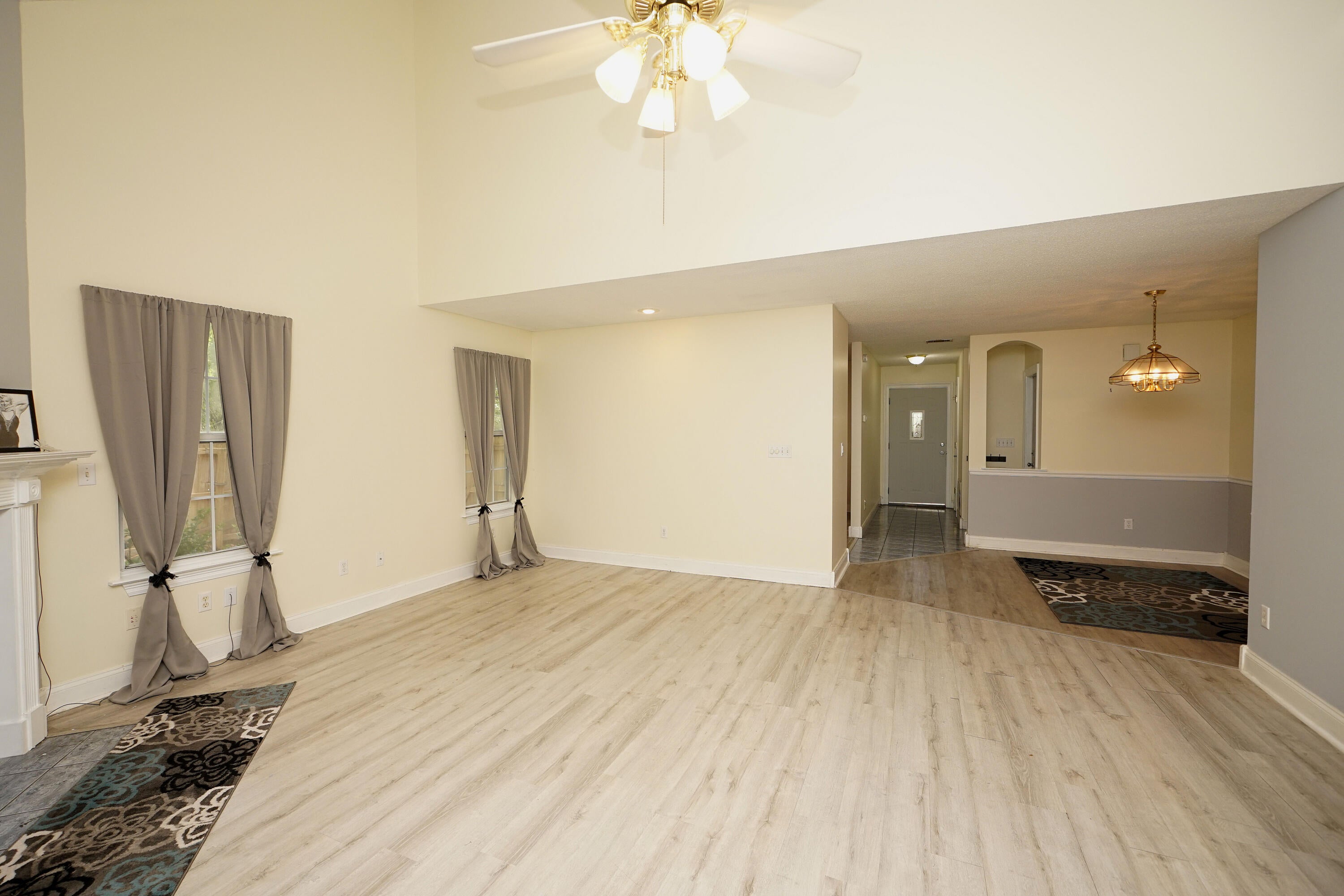 GLENWOOD CRT - Residential