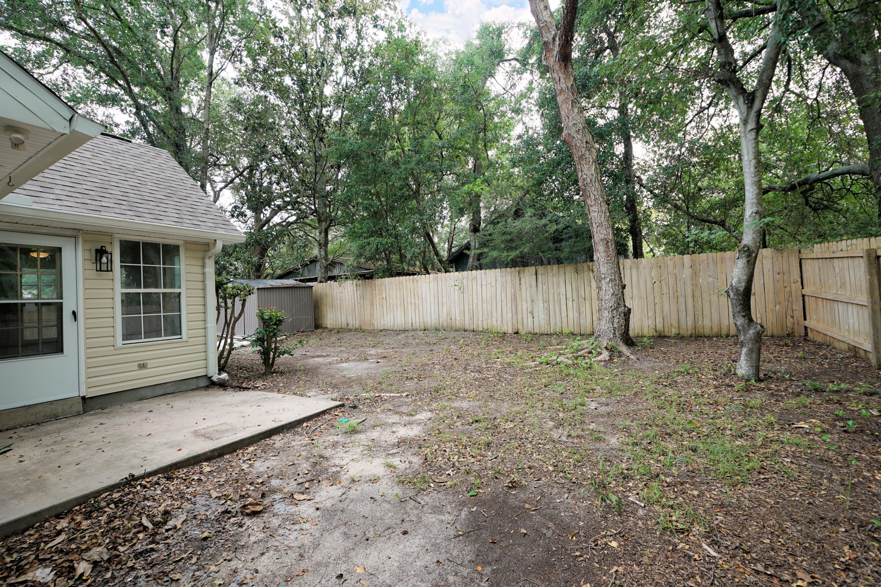 GLENWOOD CRT - Residential