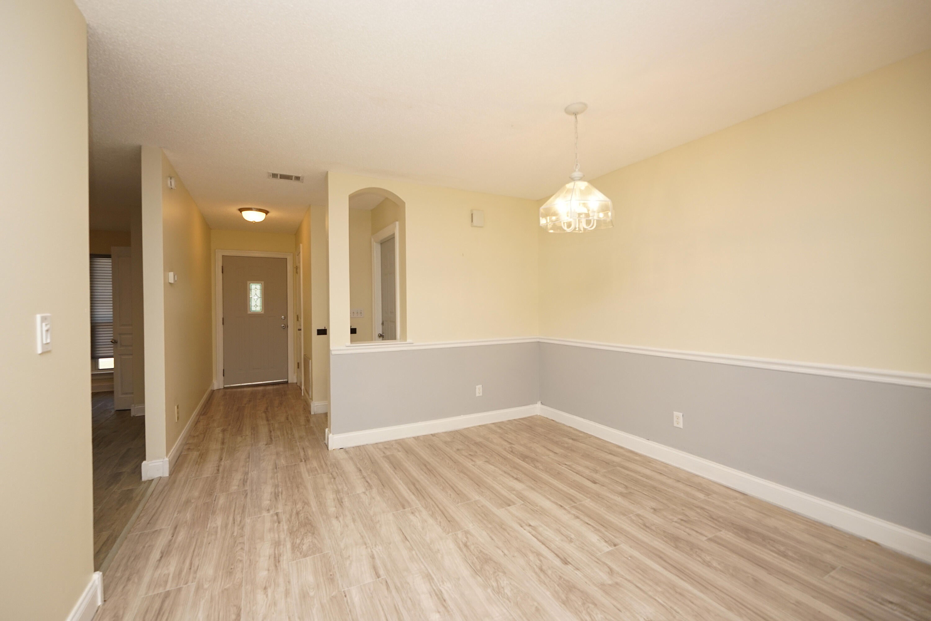 GLENWOOD CRT - Residential
