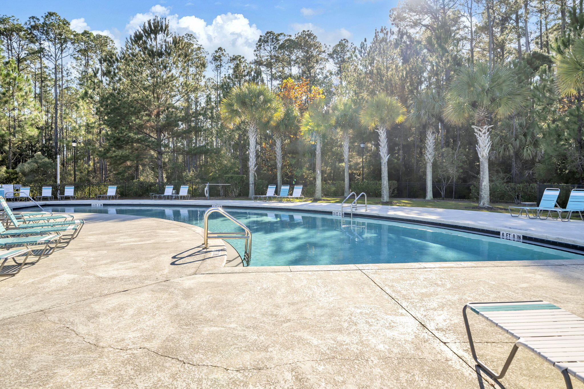 VERANDAS AT FREEPORT - Residential Lease