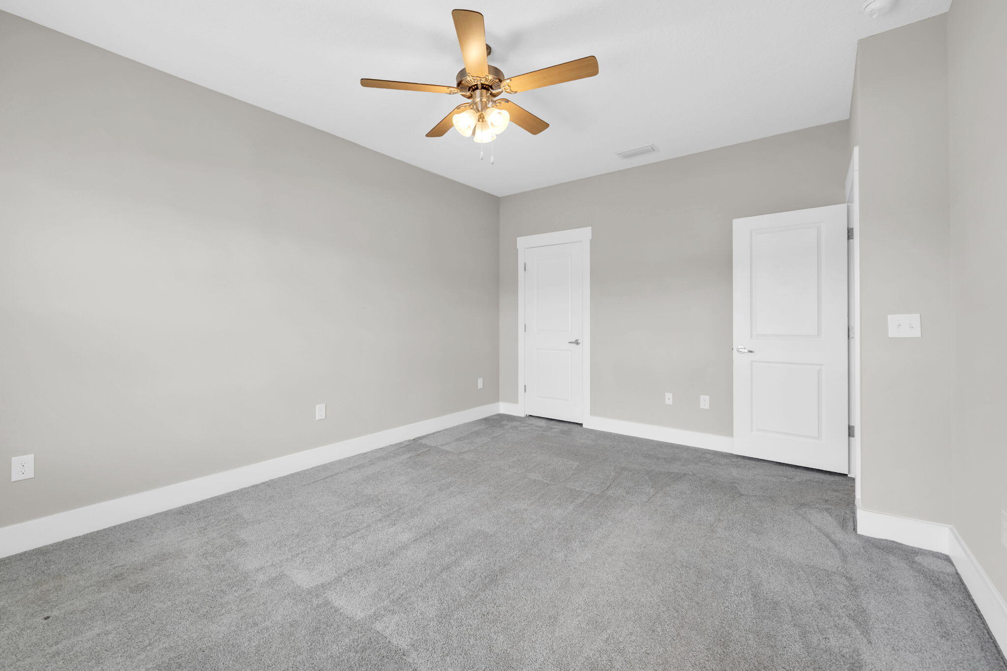 VERANDAS AT FREEPORT - Residential Lease
