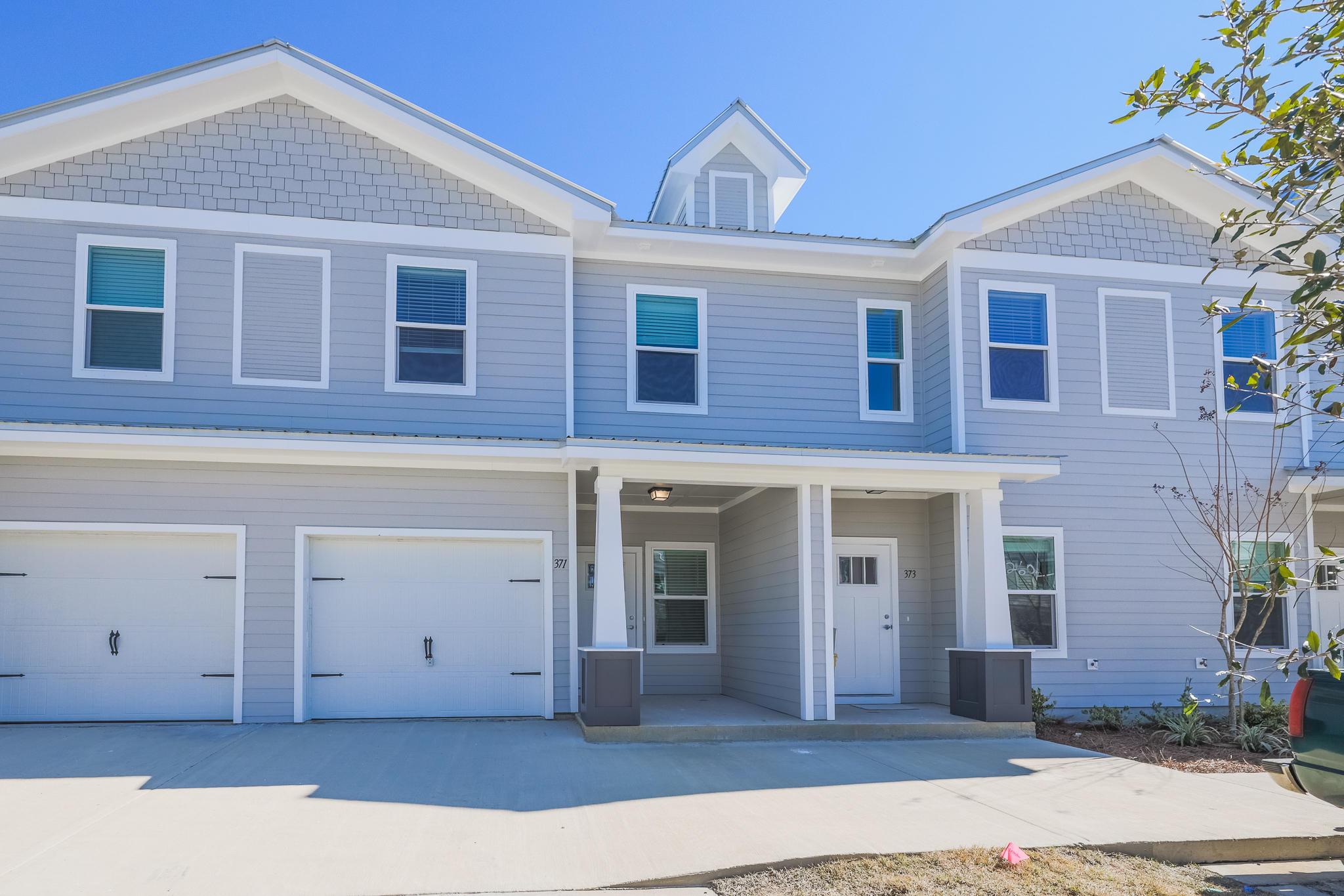 VERANDAS AT FREEPORT - Residential Lease