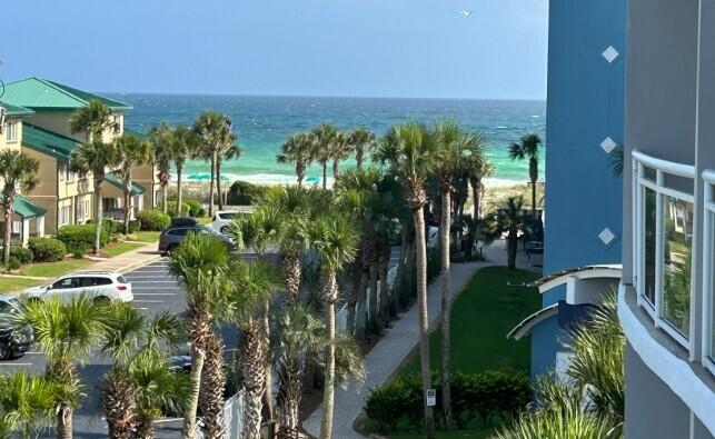 DESTIN WEST GULFSIDE VILLAS - Residential