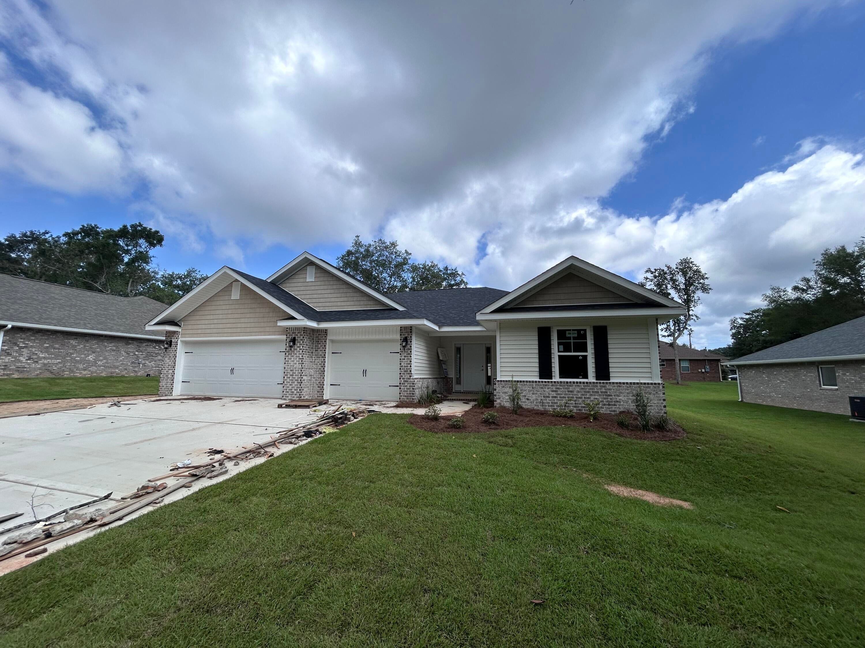 HOLLEY SHORES - Residential