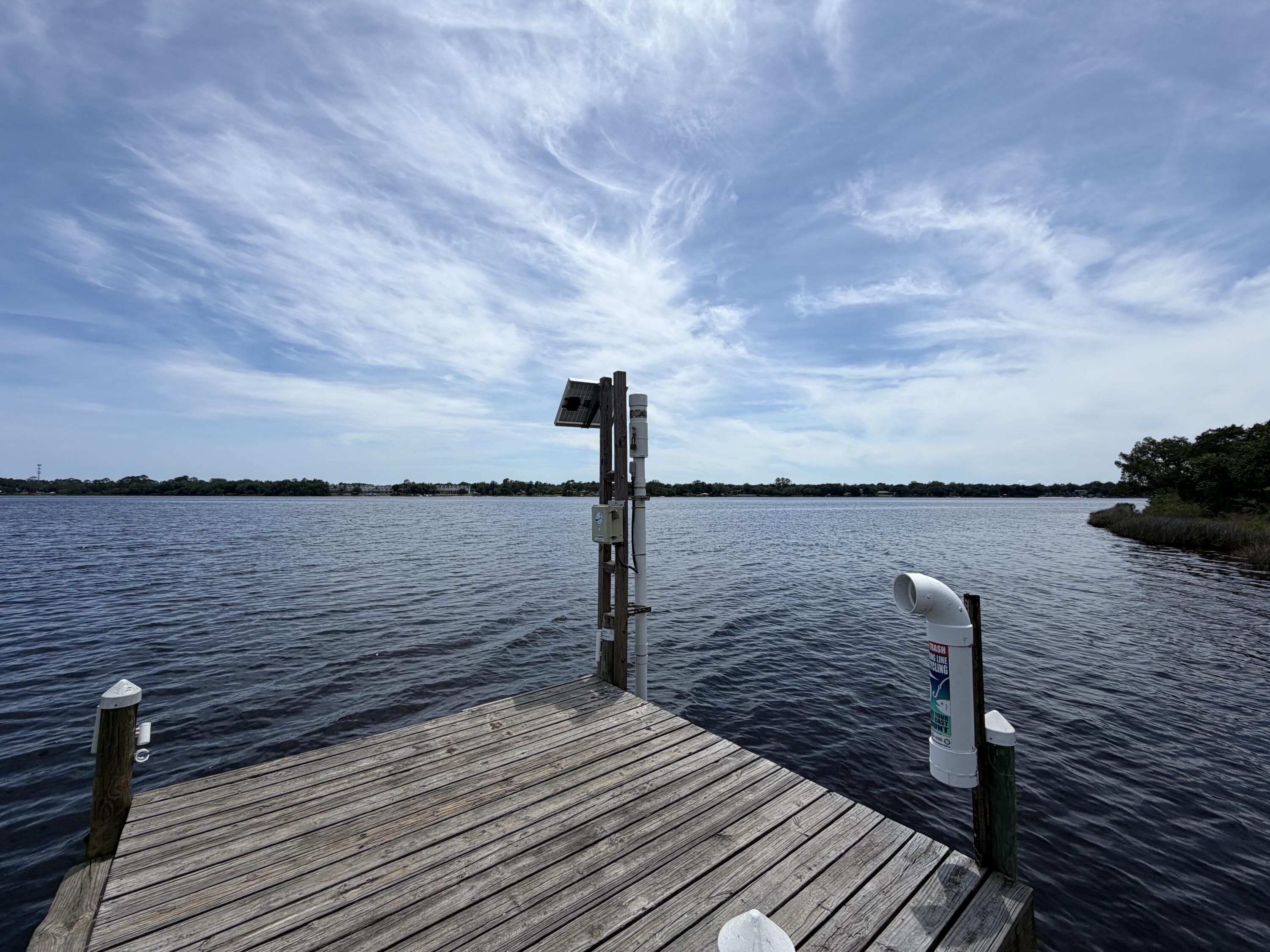 HOLLEY SHORES - Residential