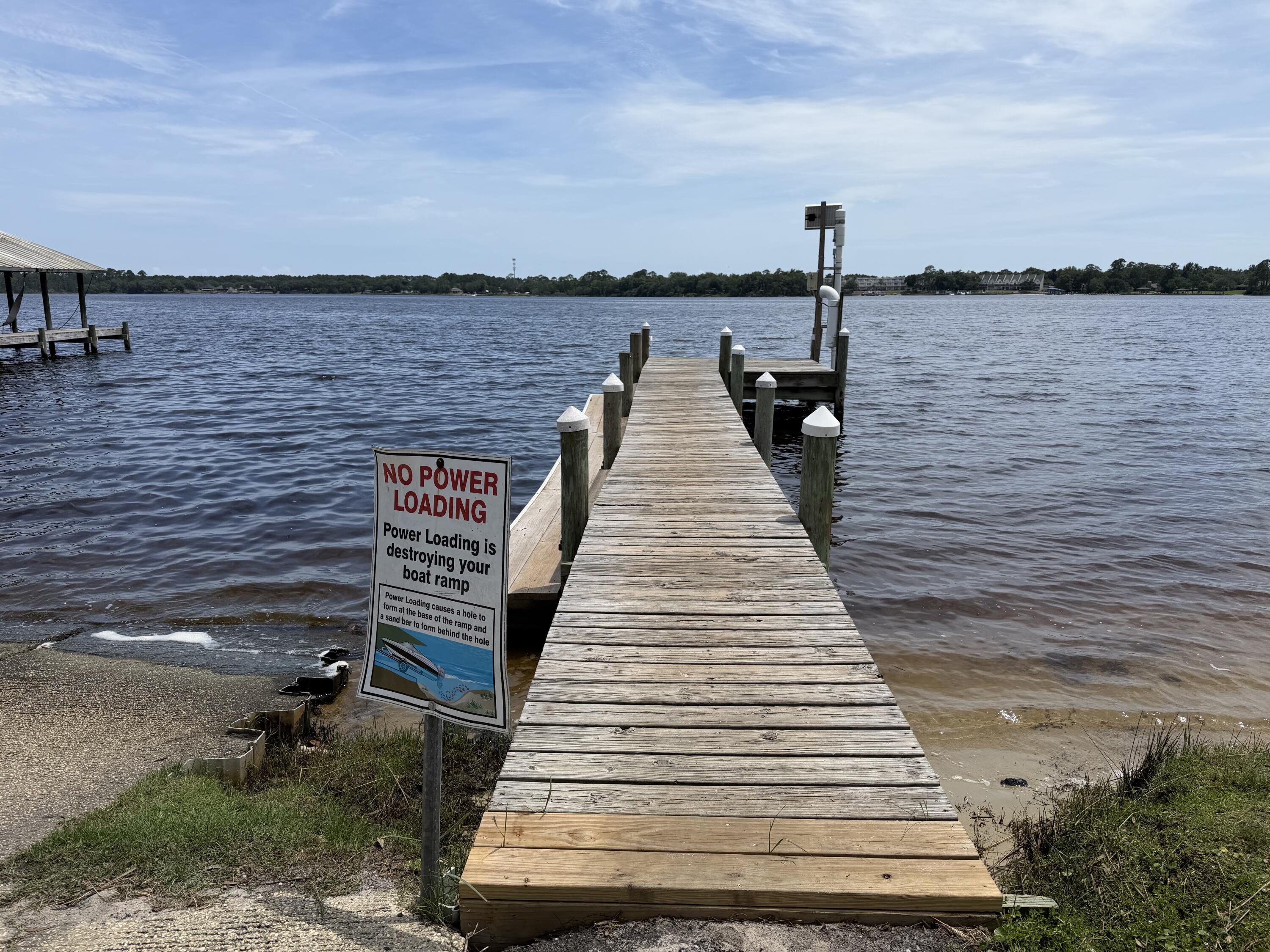 HOLLEY SHORES - Residential