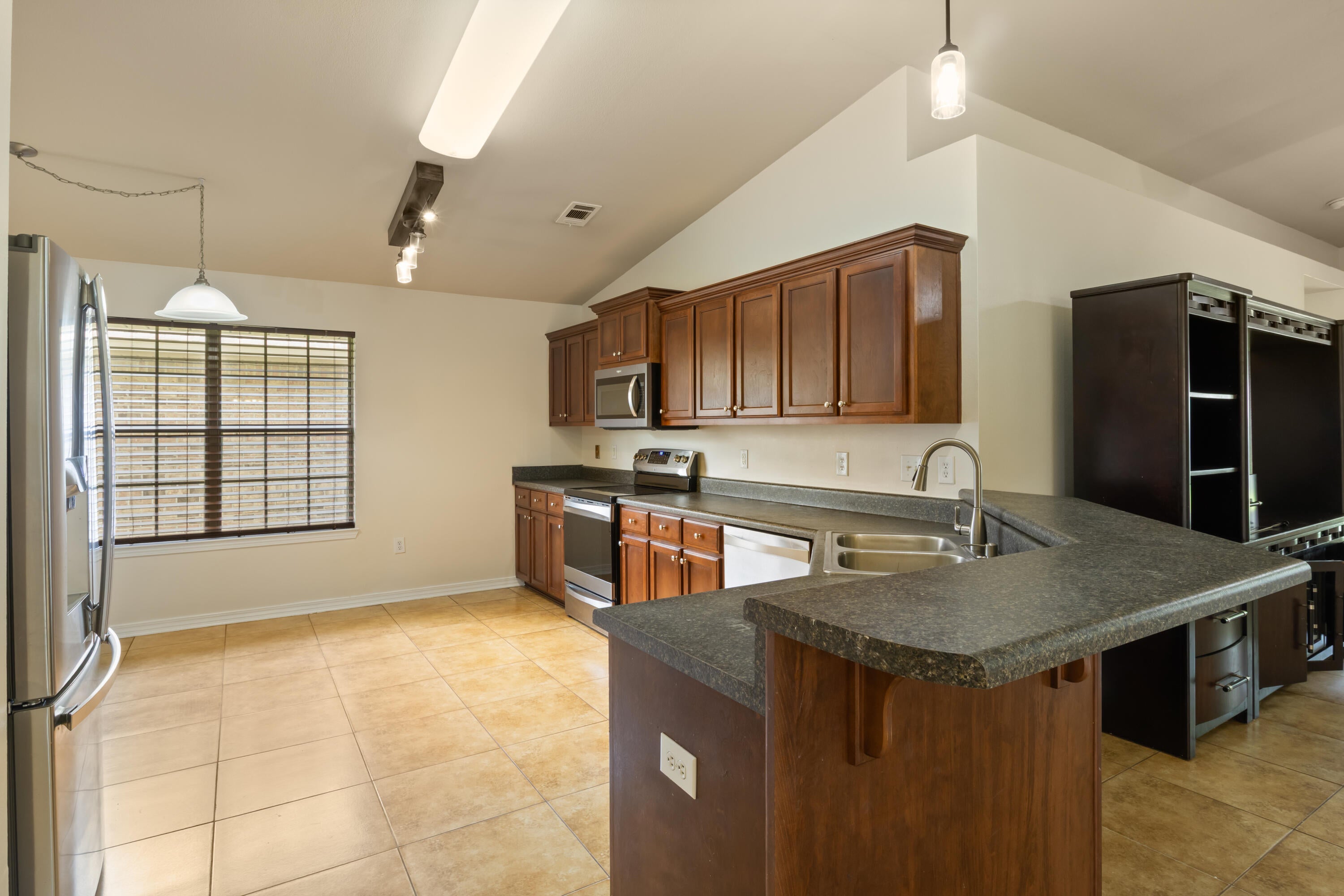 MONTICELLO ESTATES - Residential