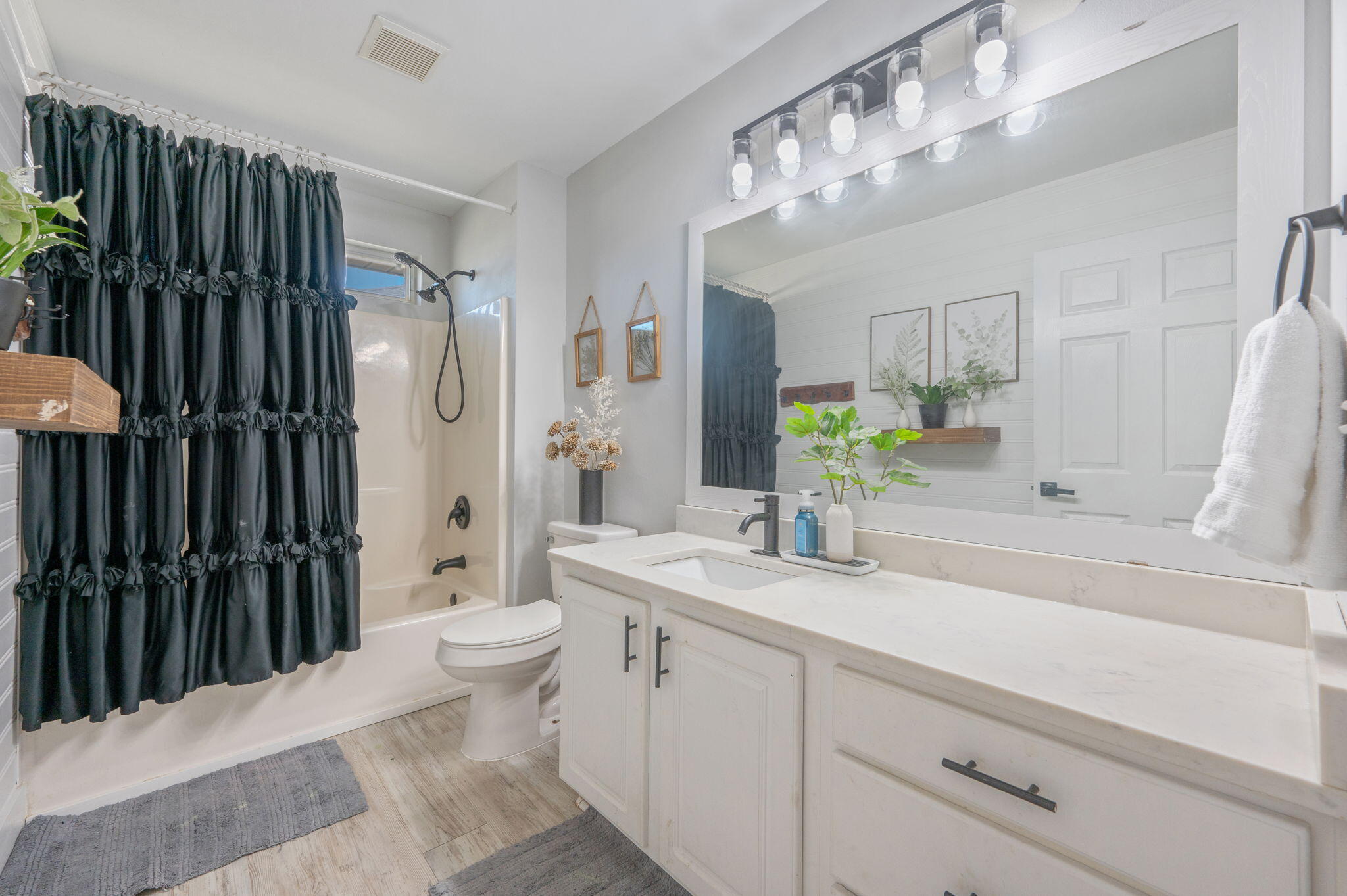 SKY RIDGE ESTATES FIRST ADD - Residential