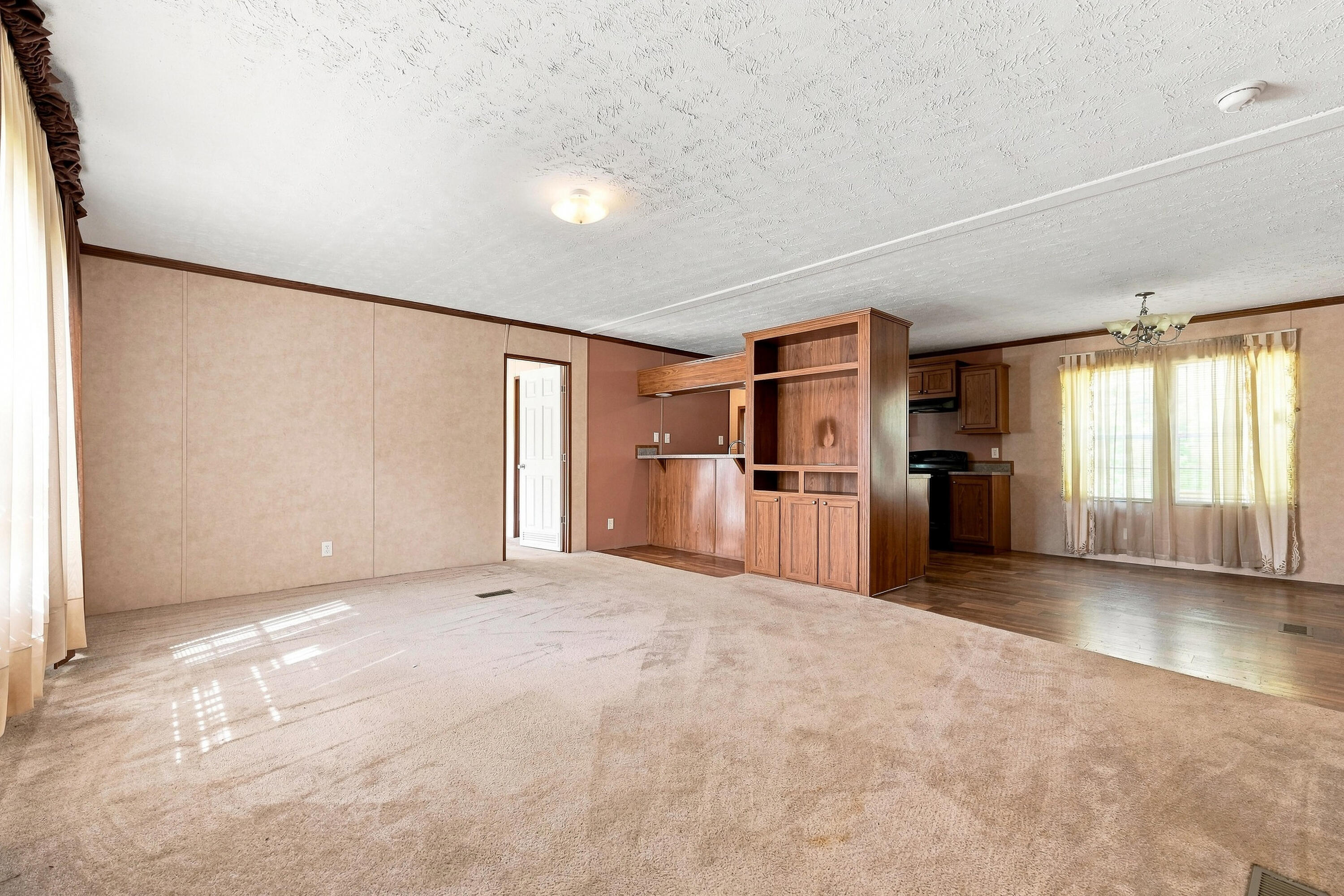 METES & BOUNDS - Residential Lease