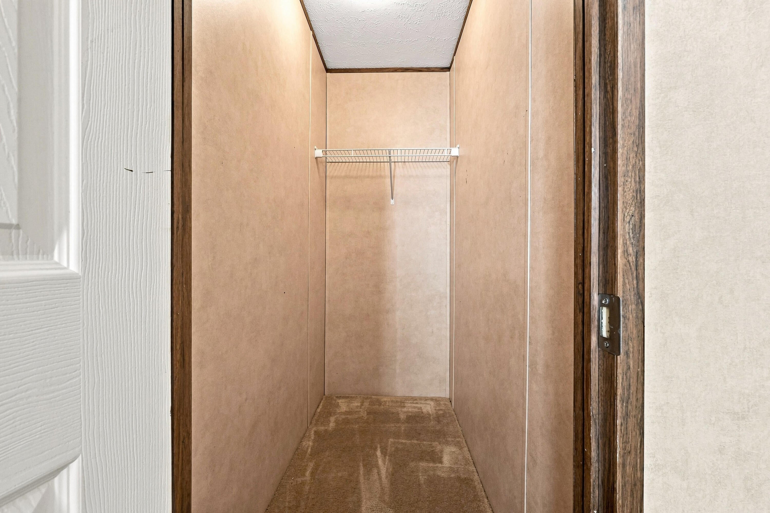 METES & BOUNDS - Residential Lease