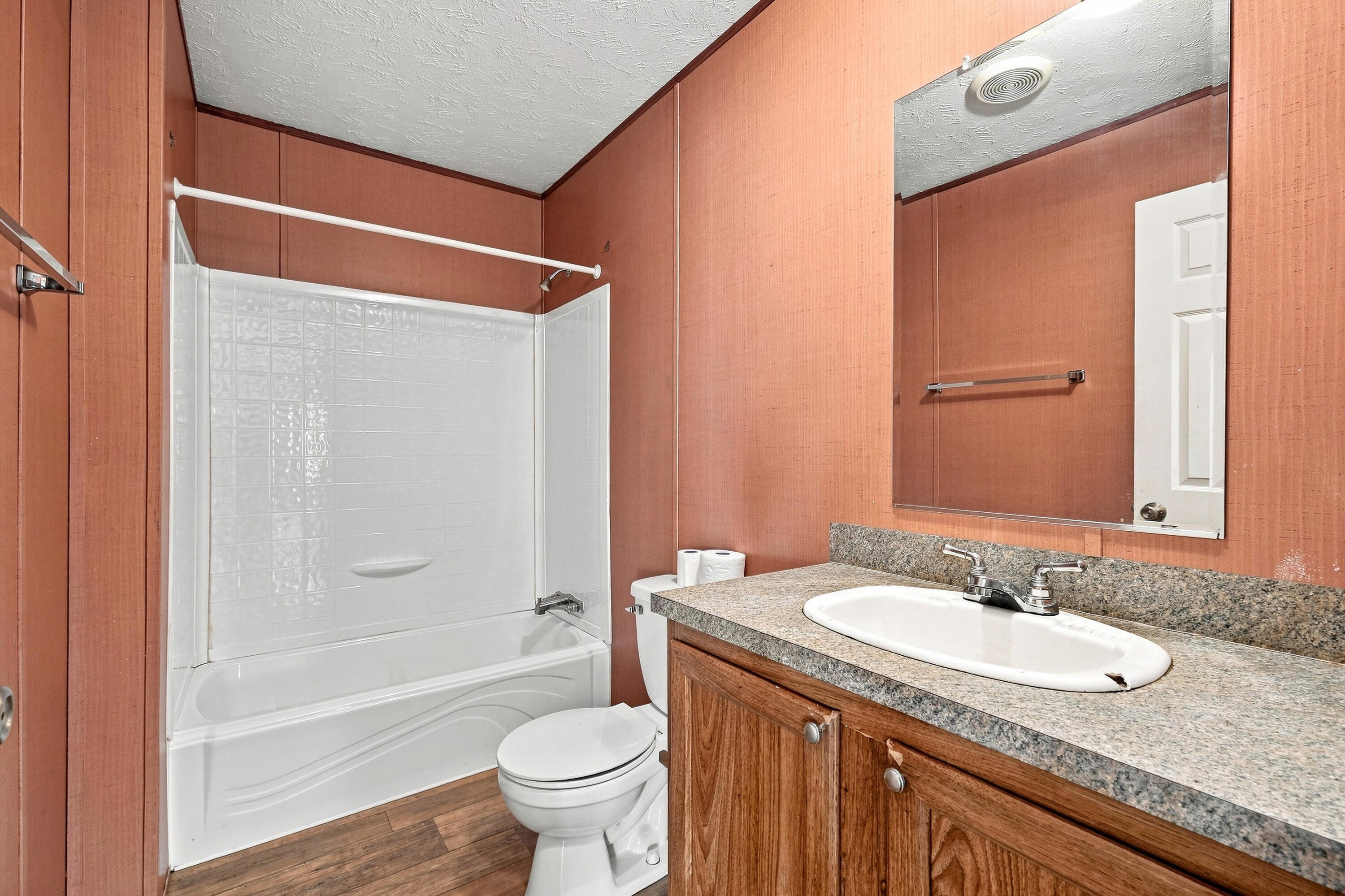 METES & BOUNDS - Residential Lease