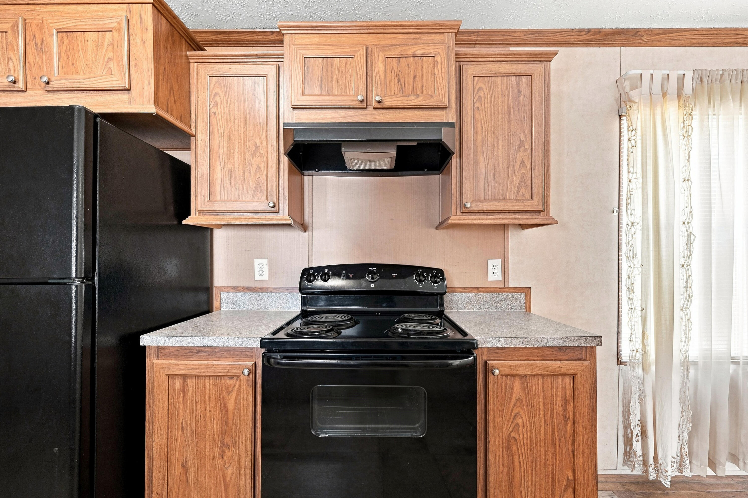 METES & BOUNDS - Residential Lease