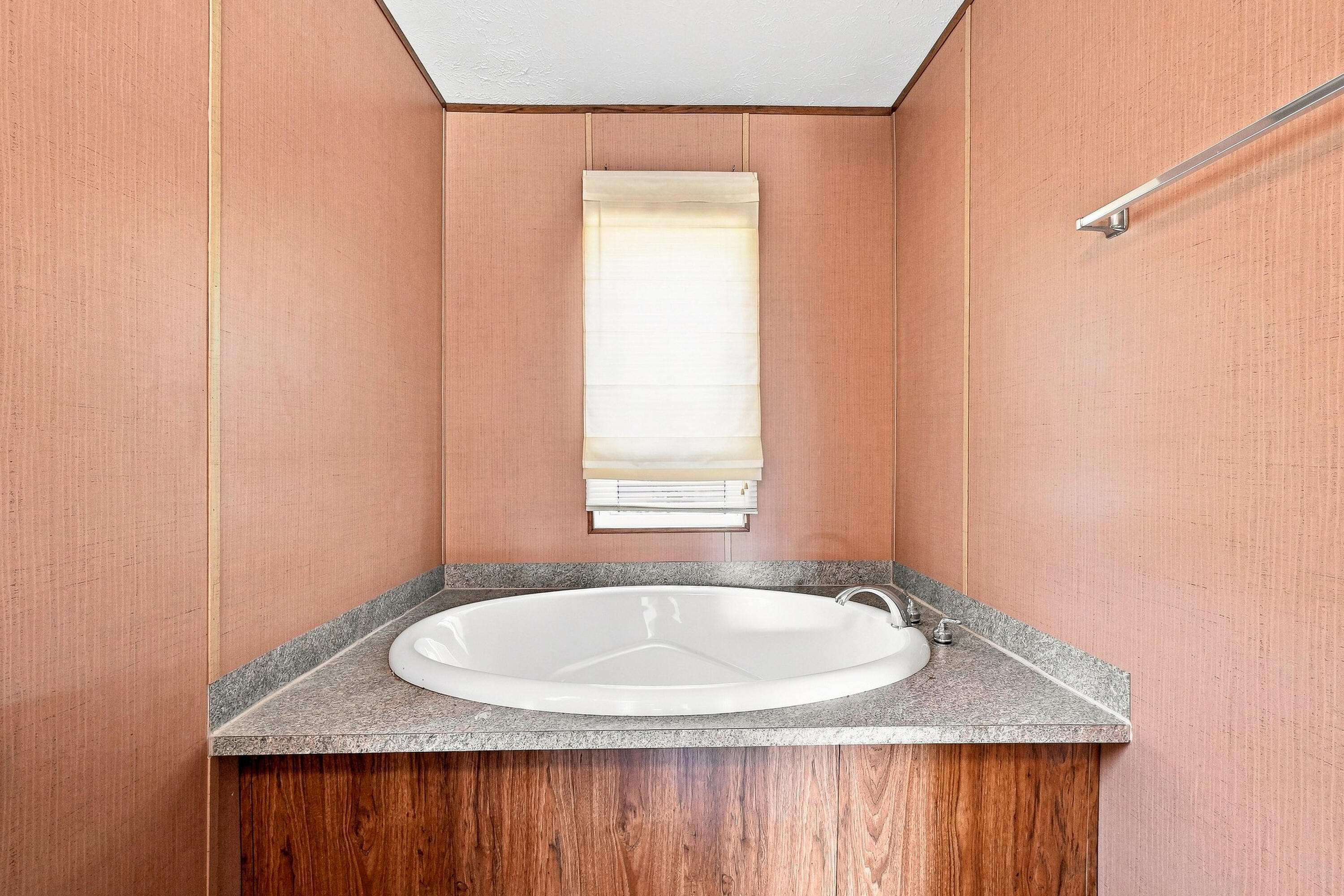METES & BOUNDS - Residential Lease