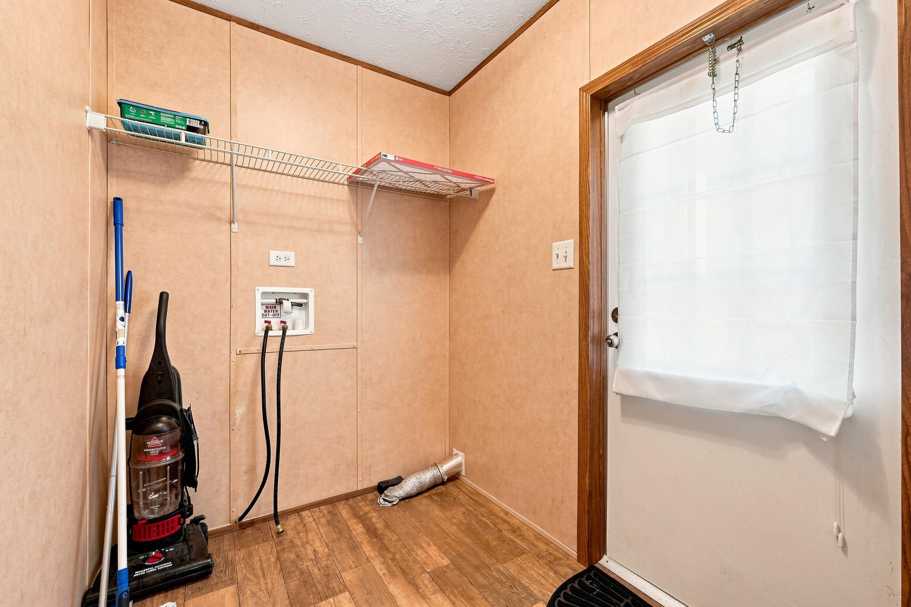 METES & BOUNDS - Residential Lease