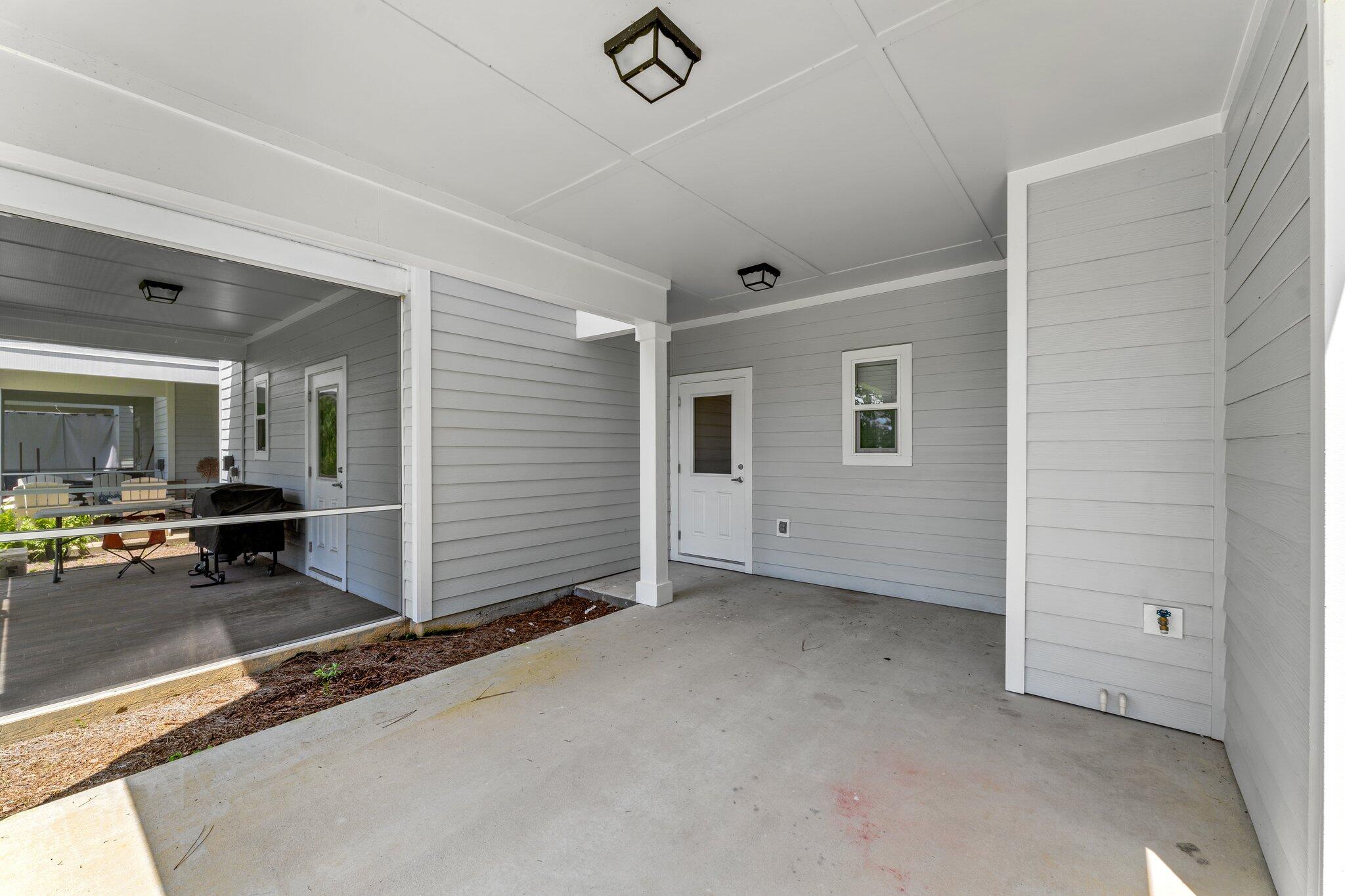 VERANDAS AT FREEPORT - Residential