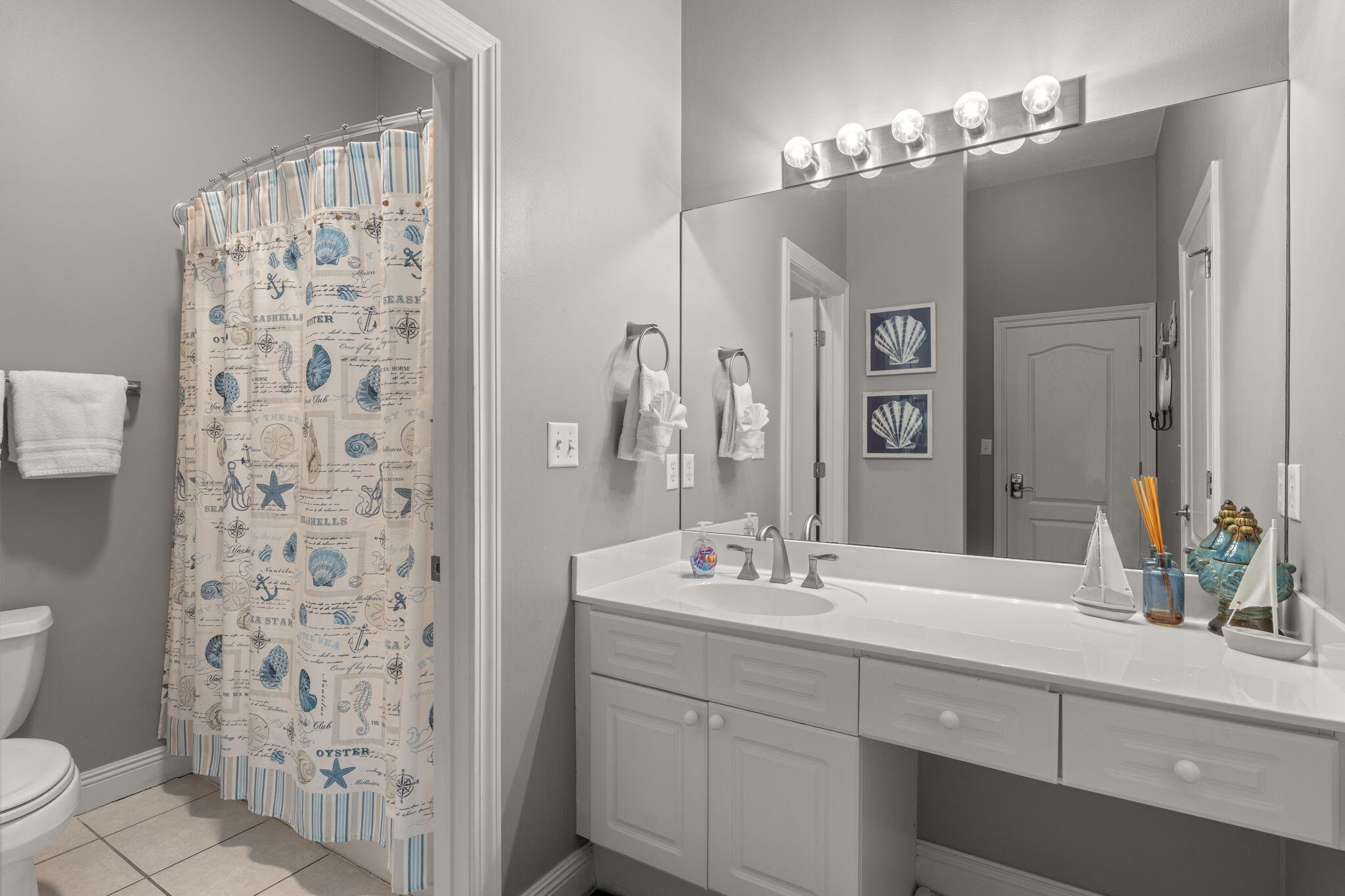 SEASCAPE CONDO PH 10 - Residential