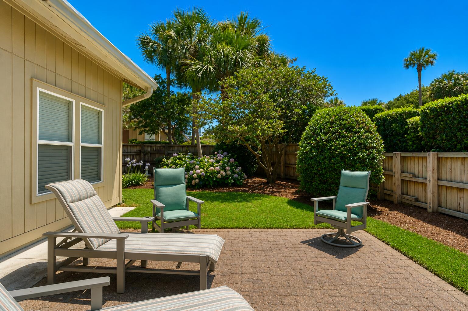 SEASCAPE CONDO PH 10 - Residential