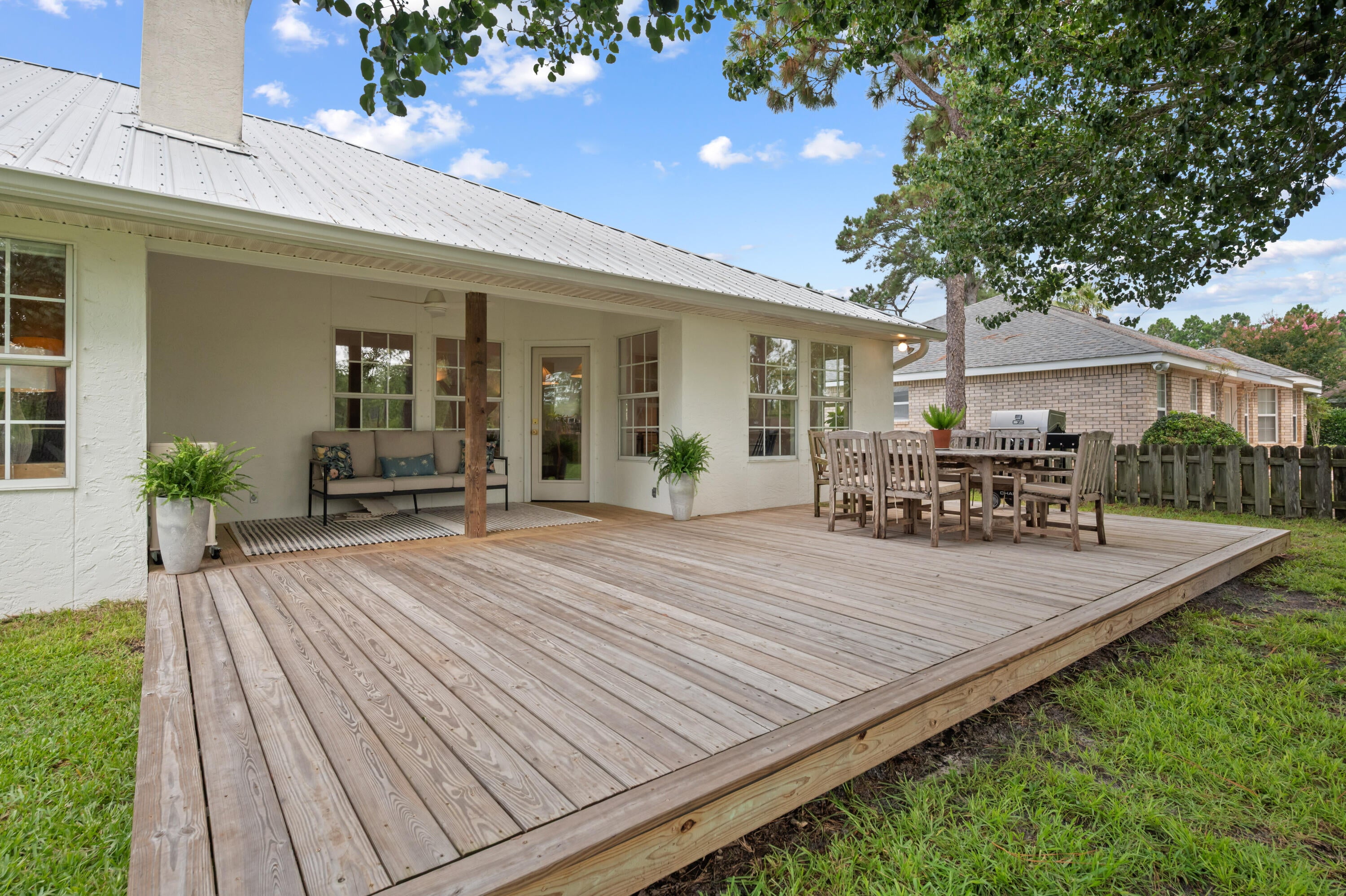Emerald Walk - Residential