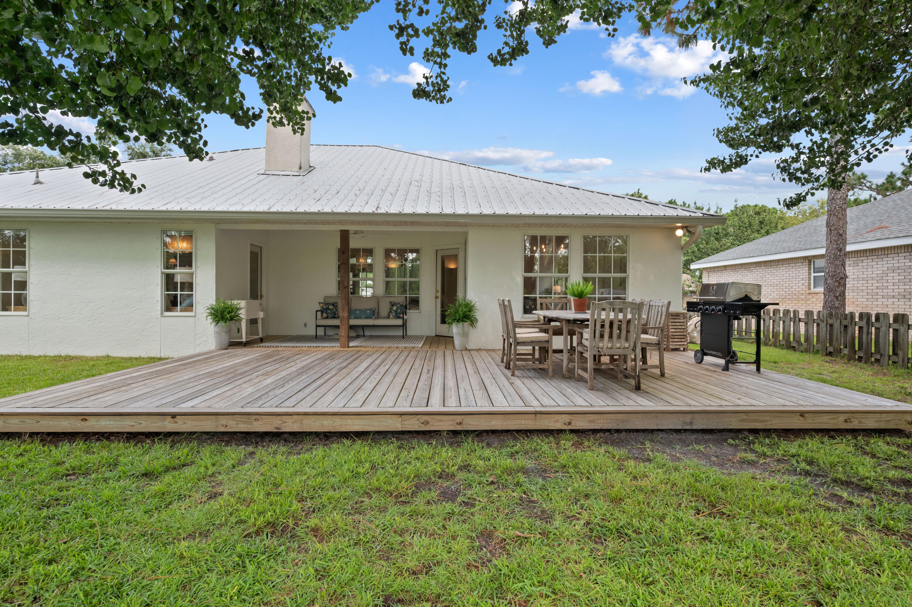 Emerald Walk - Residential
