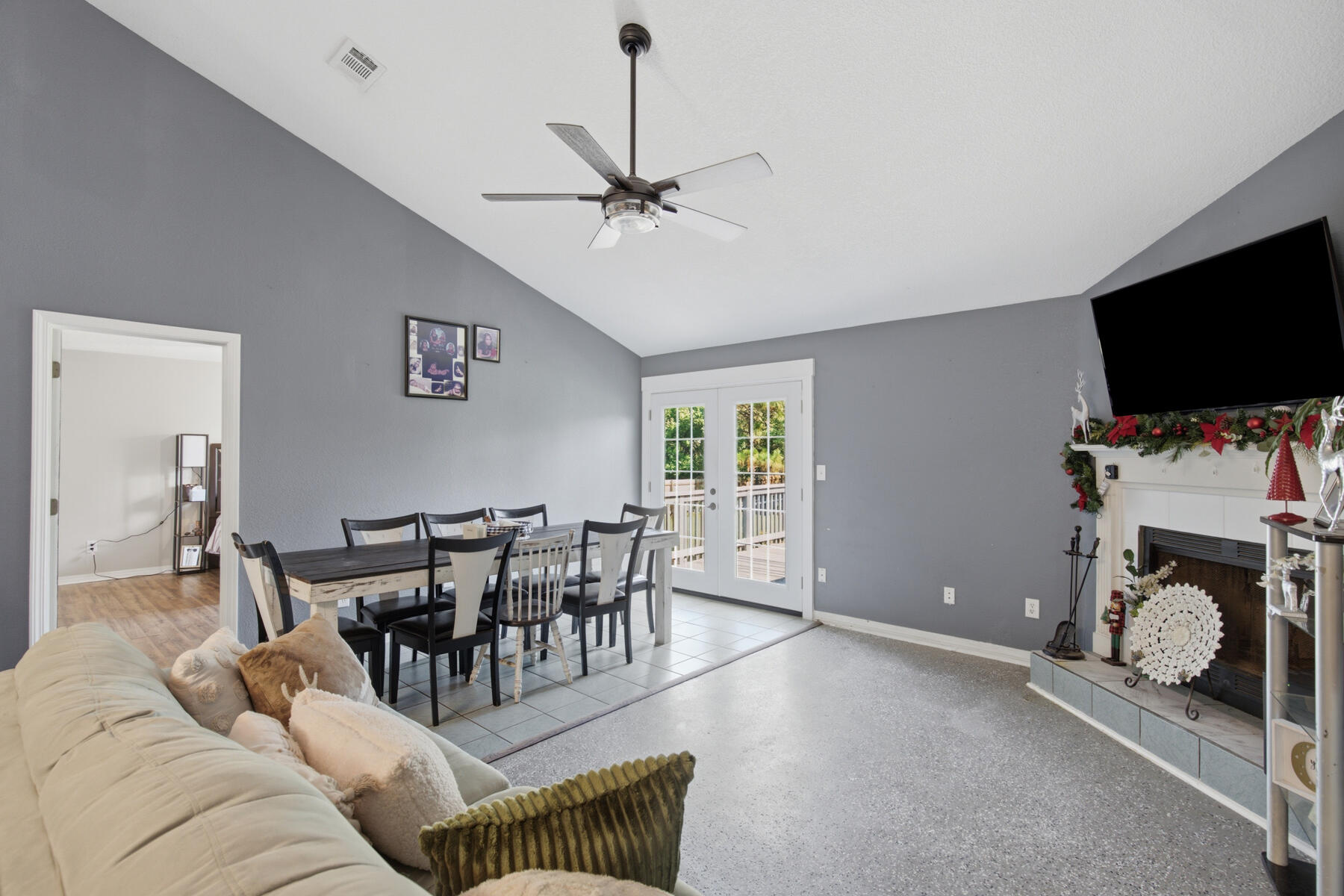 TURKEY-CREEK ESTATES - Residential
