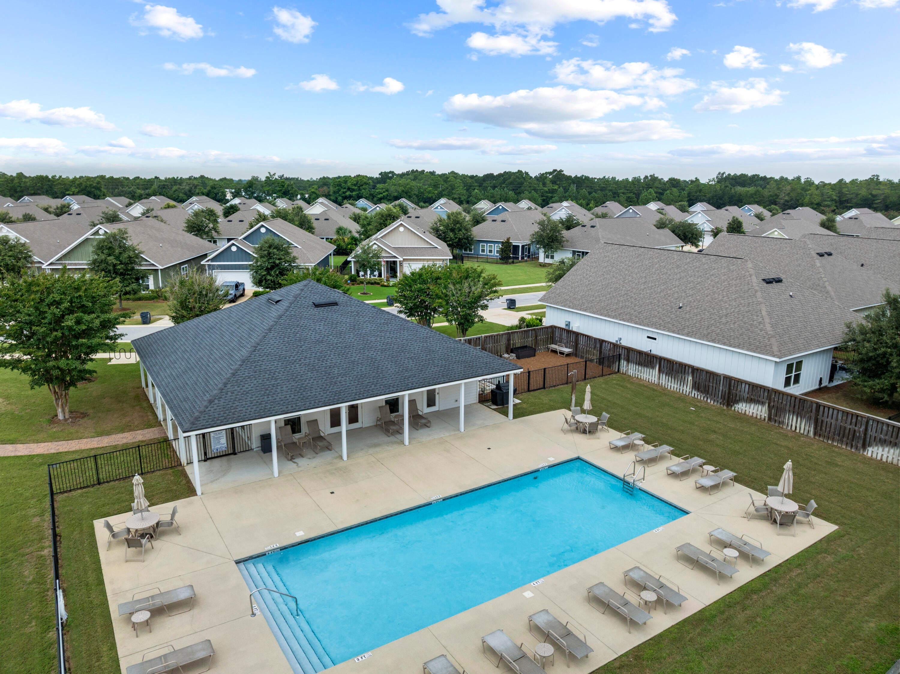 HAMMOCK BAY - FIREFLY - Residential