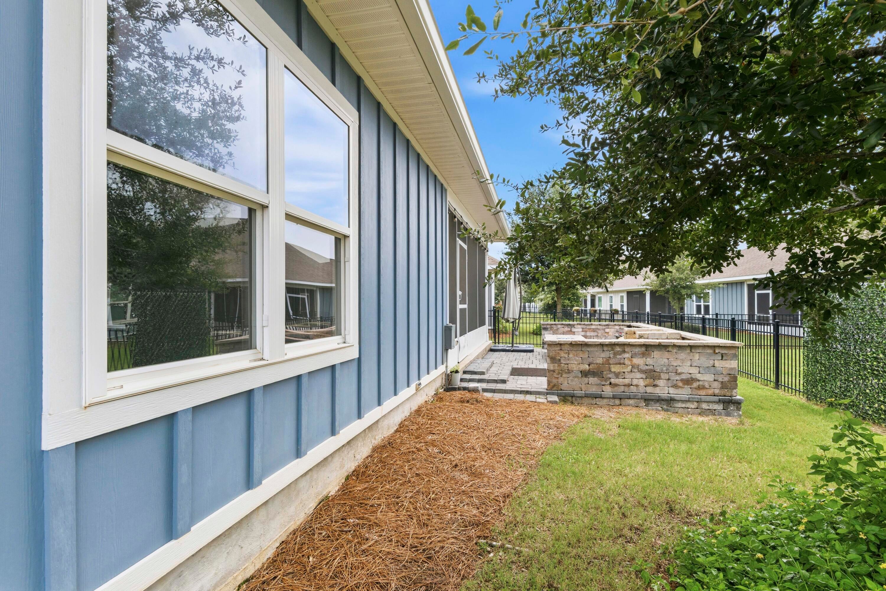HAMMOCK BAY - FIREFLY - Residential