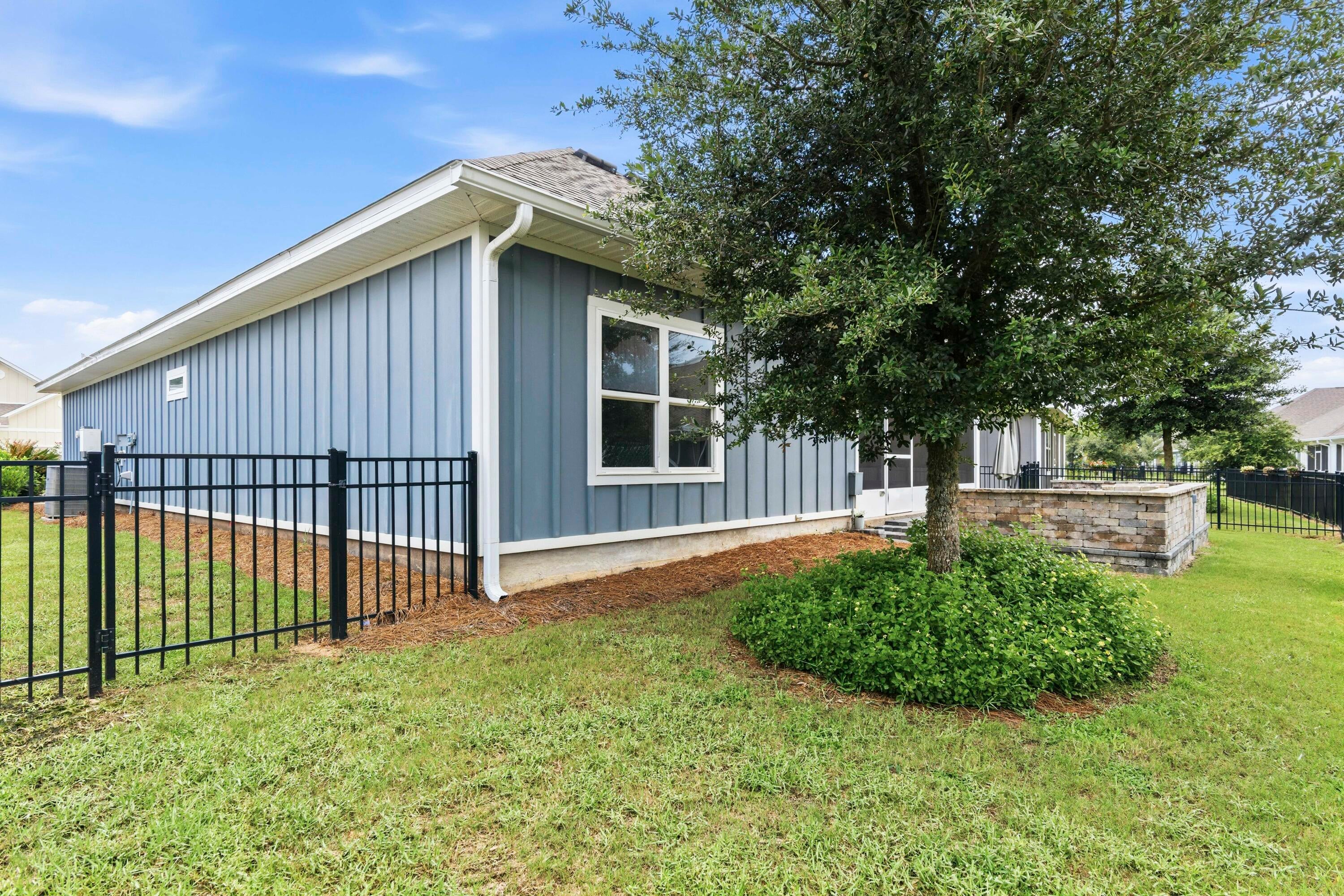HAMMOCK BAY - FIREFLY - Residential