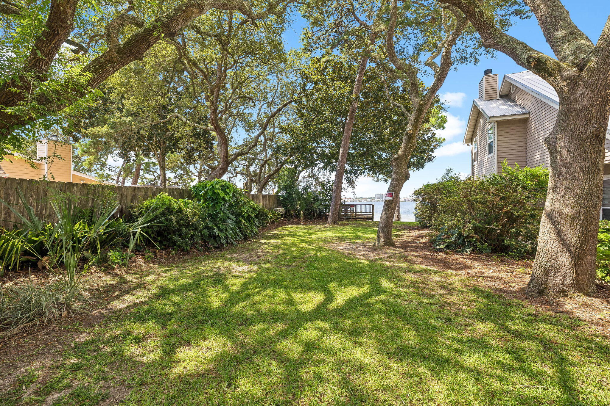 PALM SHORES FIRST ADDN - Residential