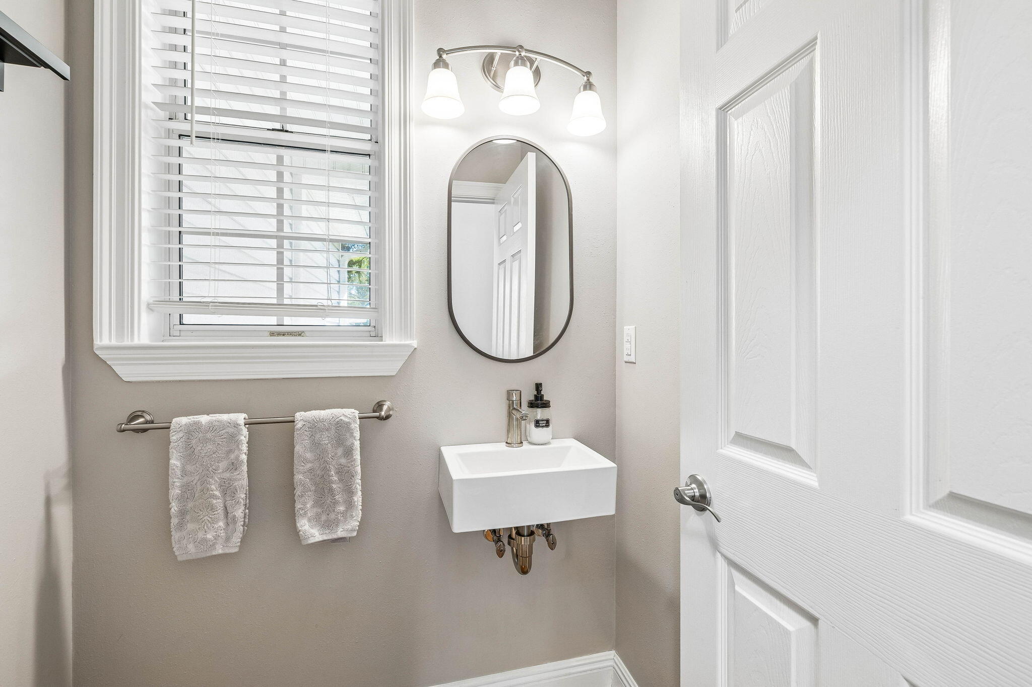 PALM SHORES FIRST ADDN - Residential