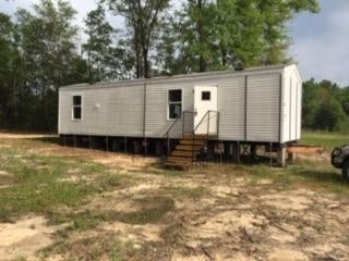METES & BOUNDS - Residential Lease