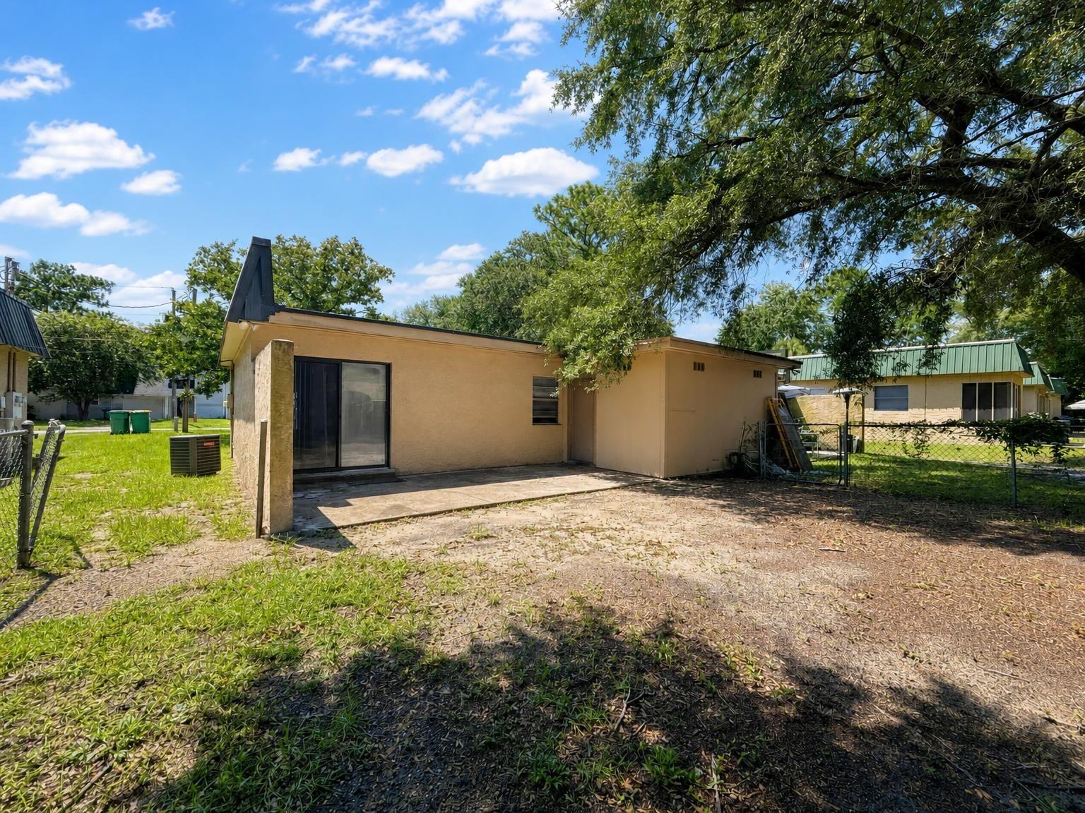 UNRECORDED SUBDIVISION - Residential Lease