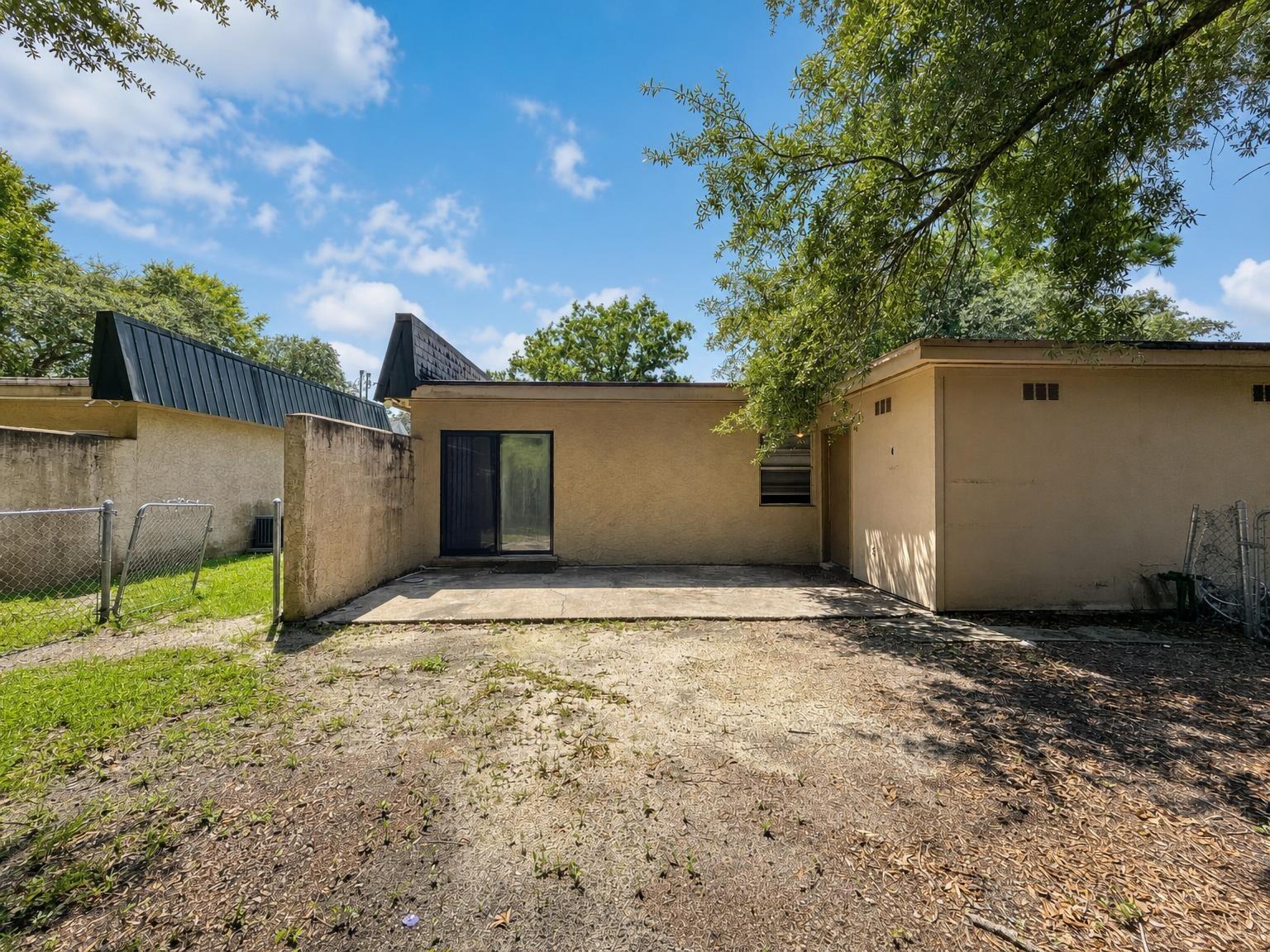 UNRECORDED SUBDIVISION - Residential Lease