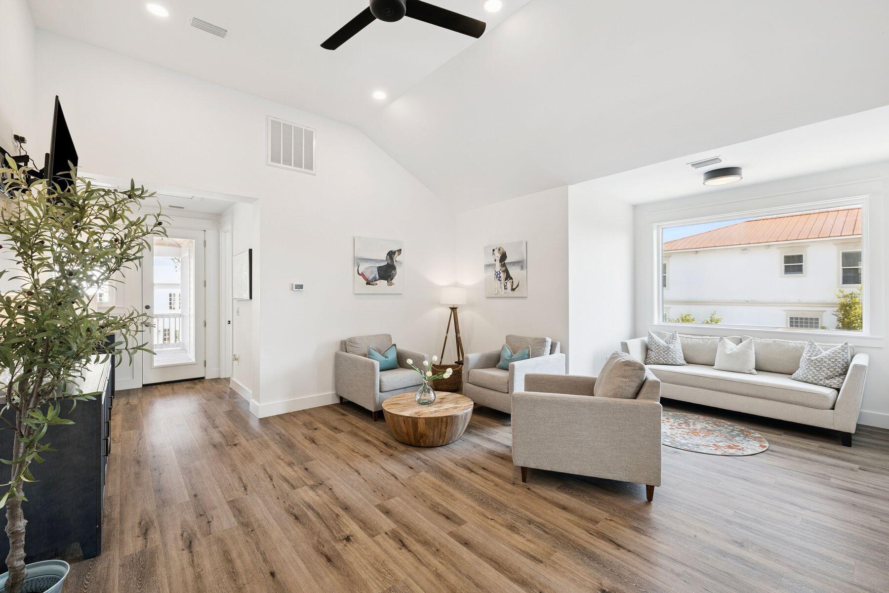 GULF SHORE MANOR - Residential