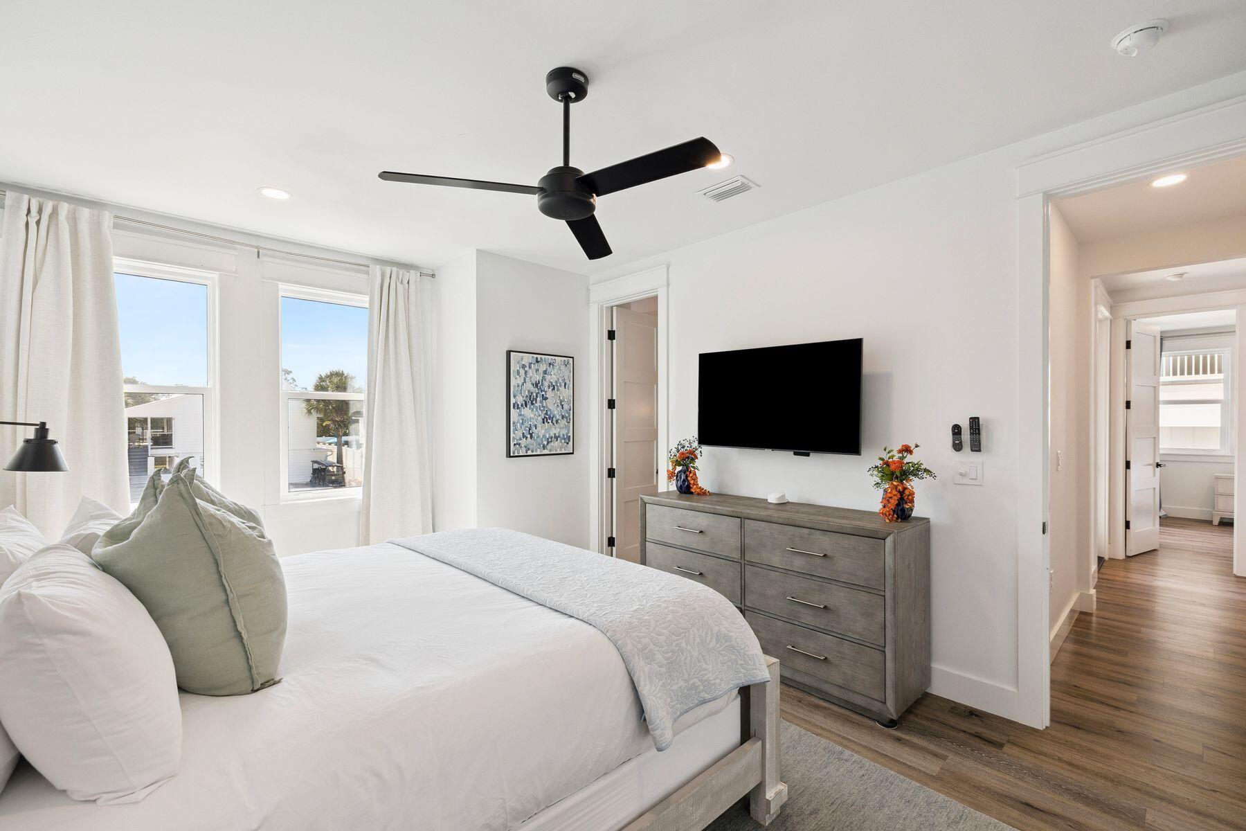 GULF SHORE MANOR - Residential