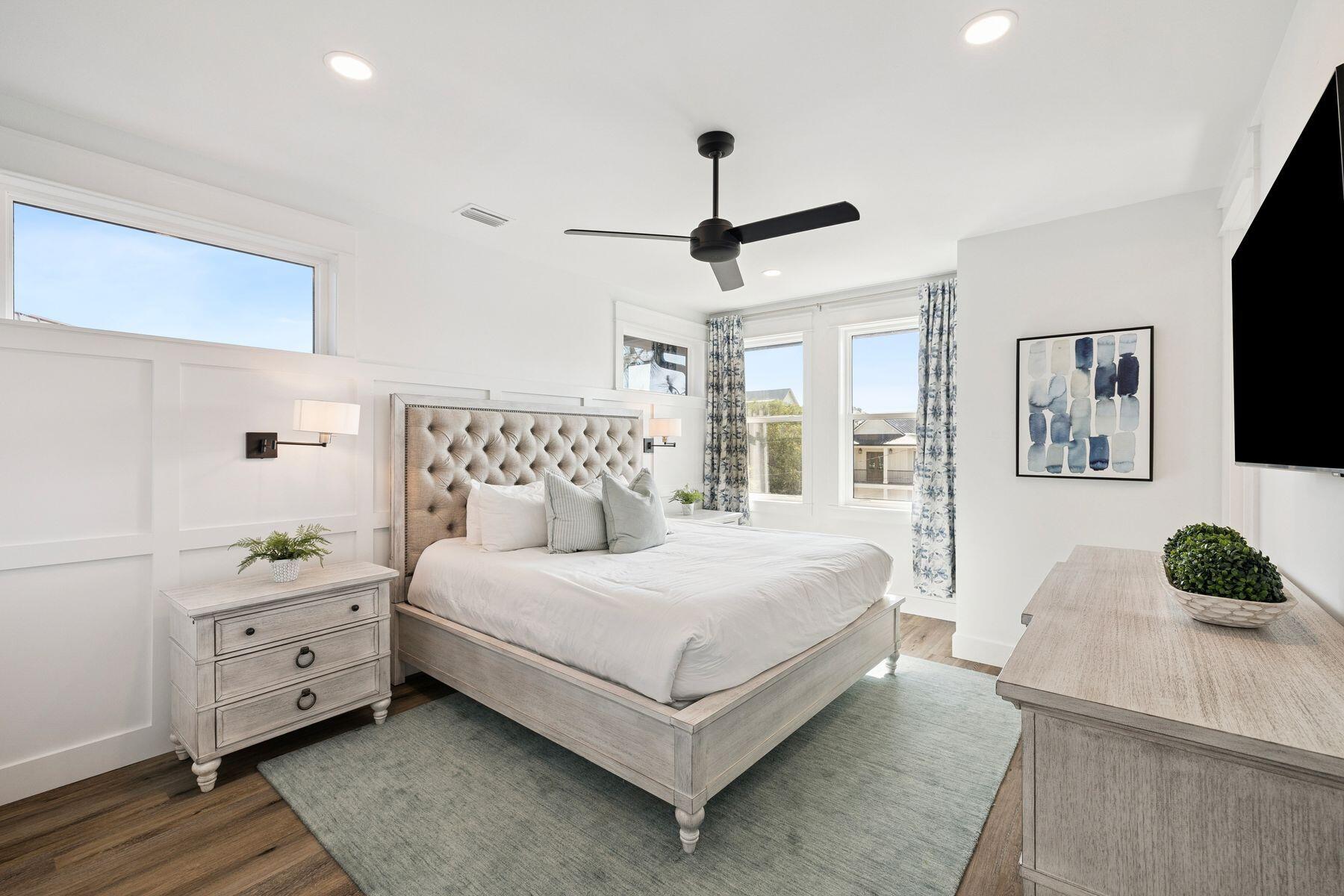 GULF SHORE MANOR - Residential