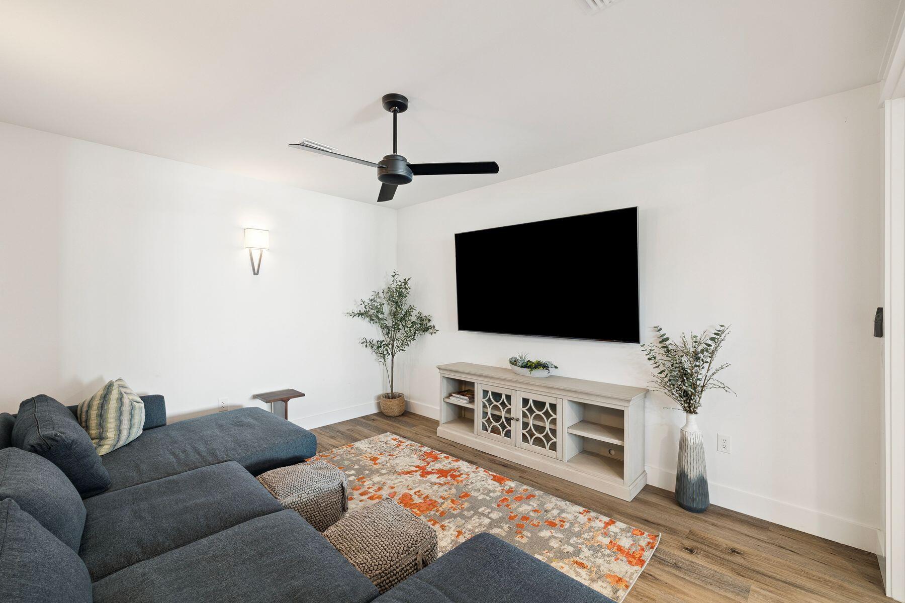 GULF SHORE MANOR - Residential