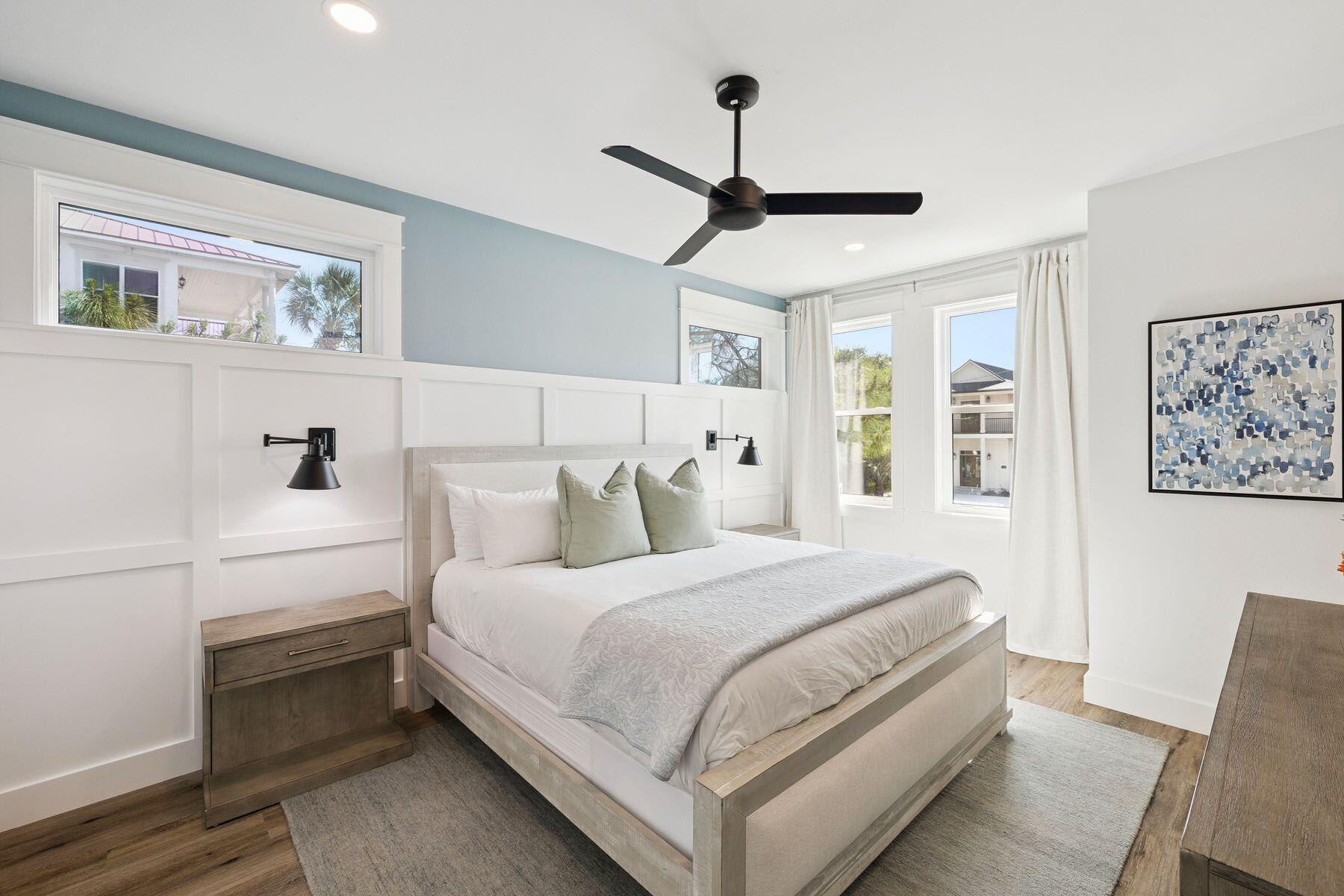 GULF SHORE MANOR - Residential