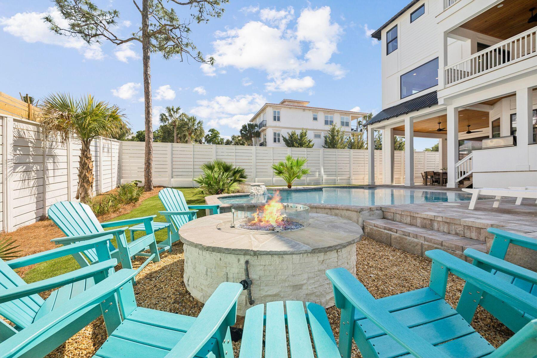 GULF SHORE MANOR - Residential