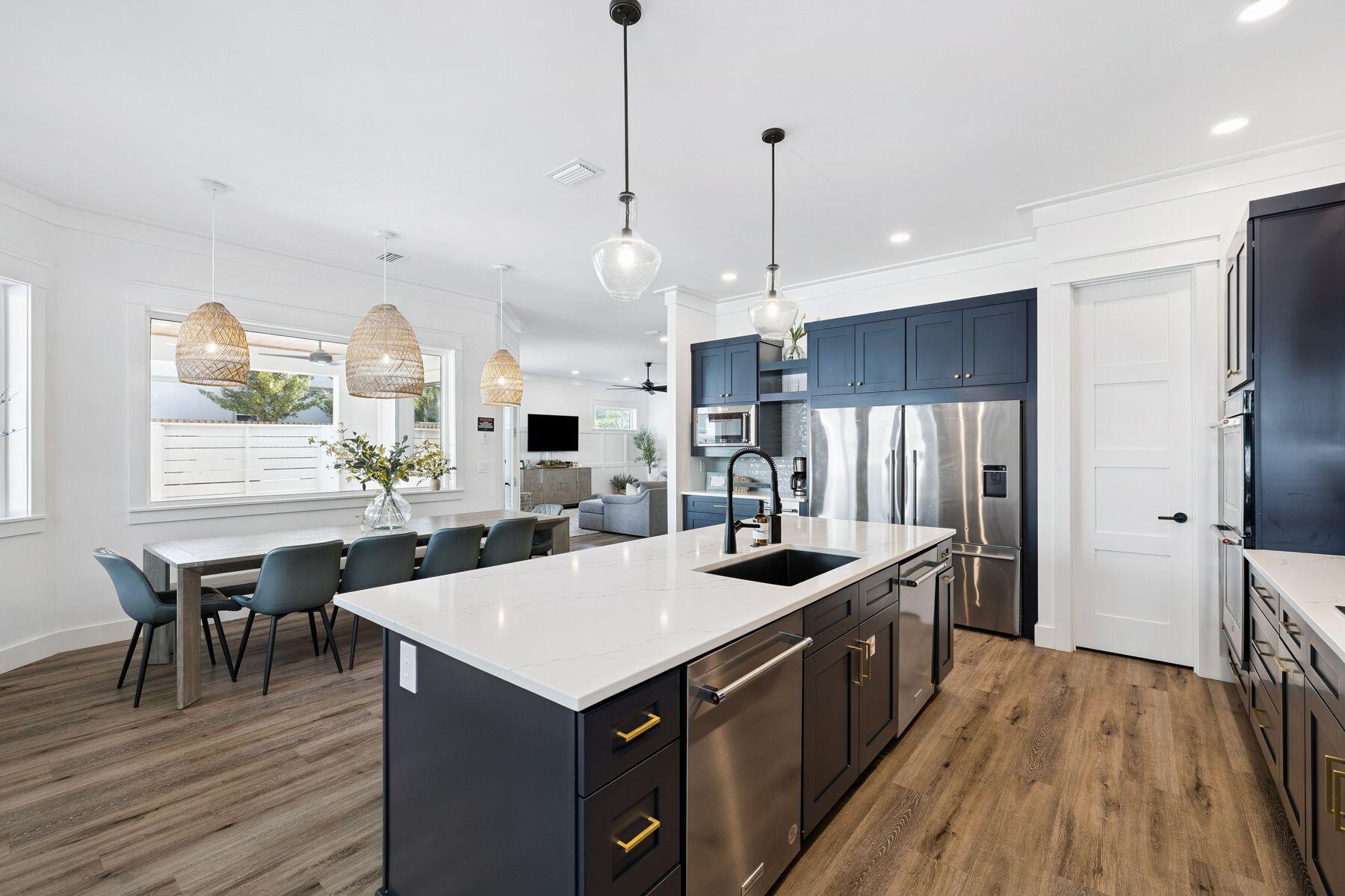 GULF SHORE MANOR - Residential