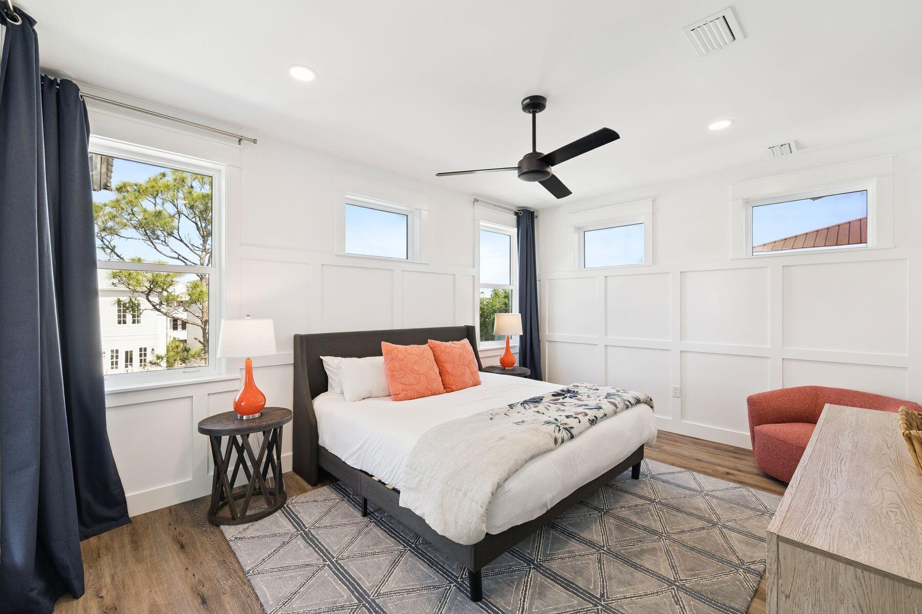 GULF SHORE MANOR - Residential
