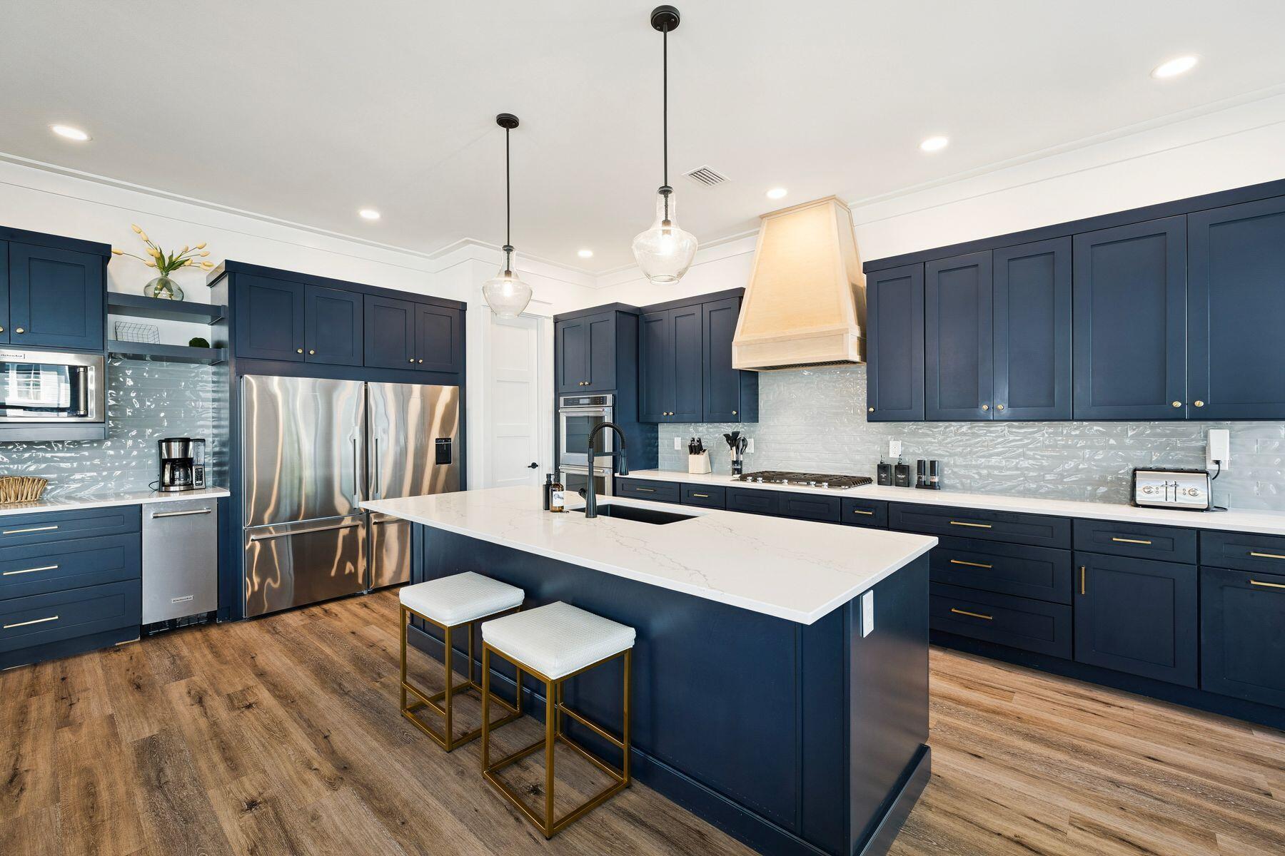 GULF SHORE MANOR - Residential
