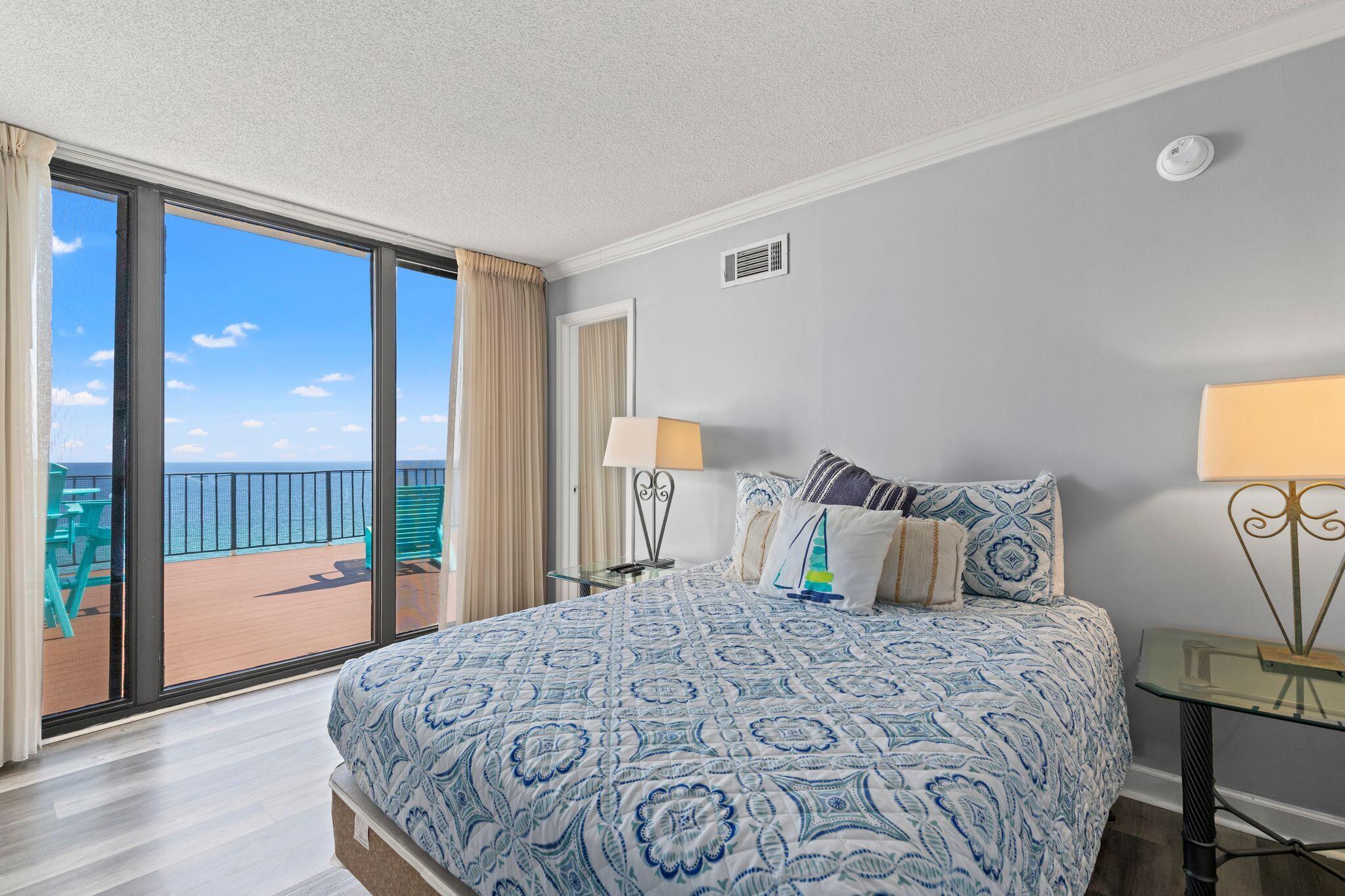 EDGEWATER - Residential