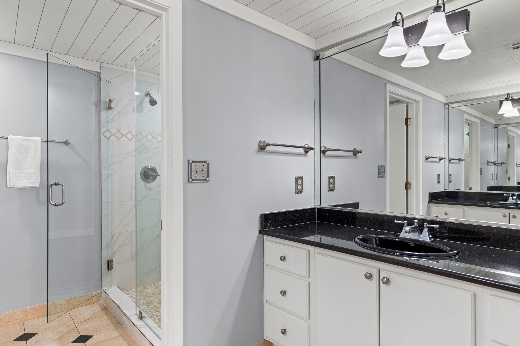 EDGEWATER - Residential
