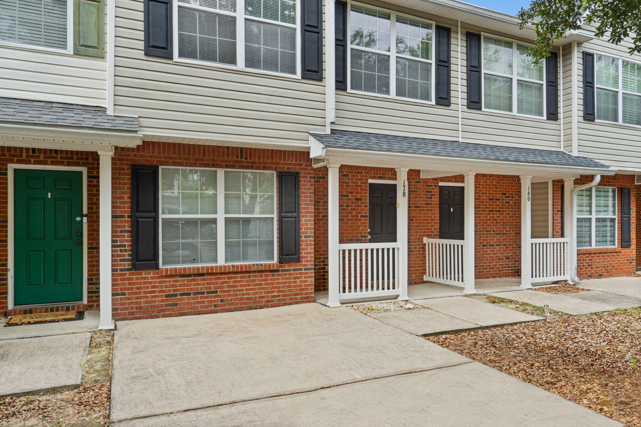 ROLLING PINES - Residential
