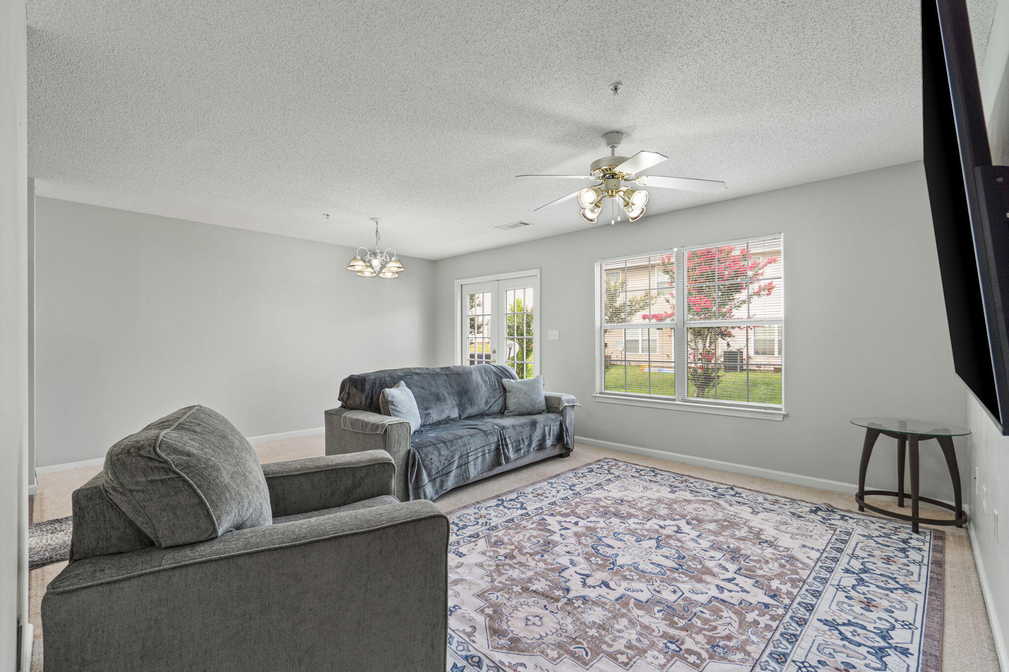 ROLLING PINES - Residential