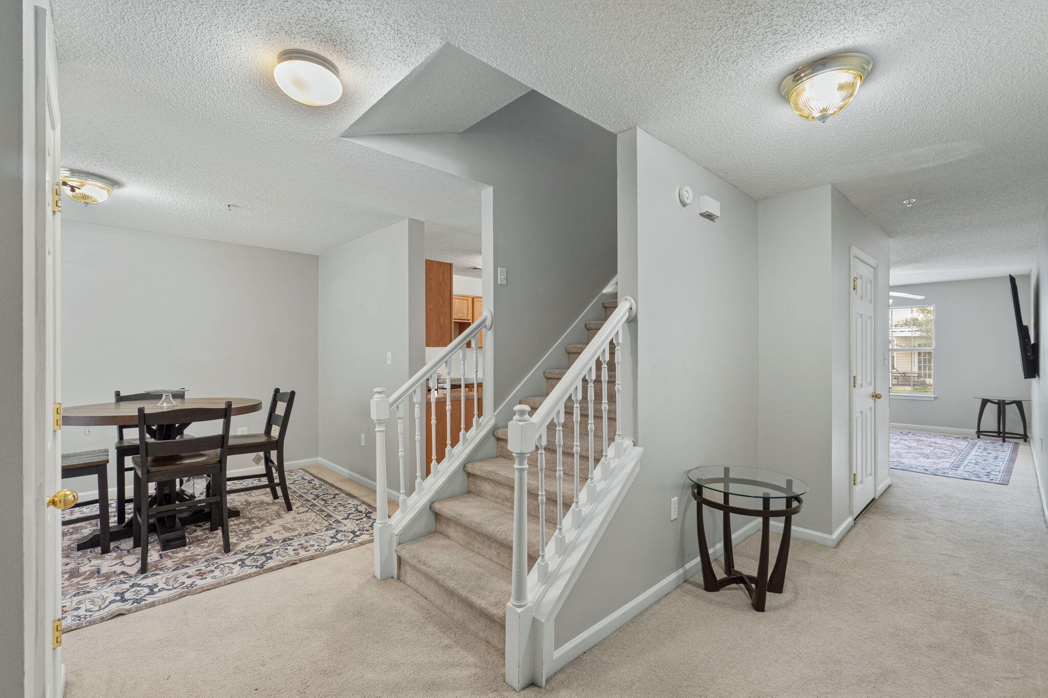 ROLLING PINES - Residential