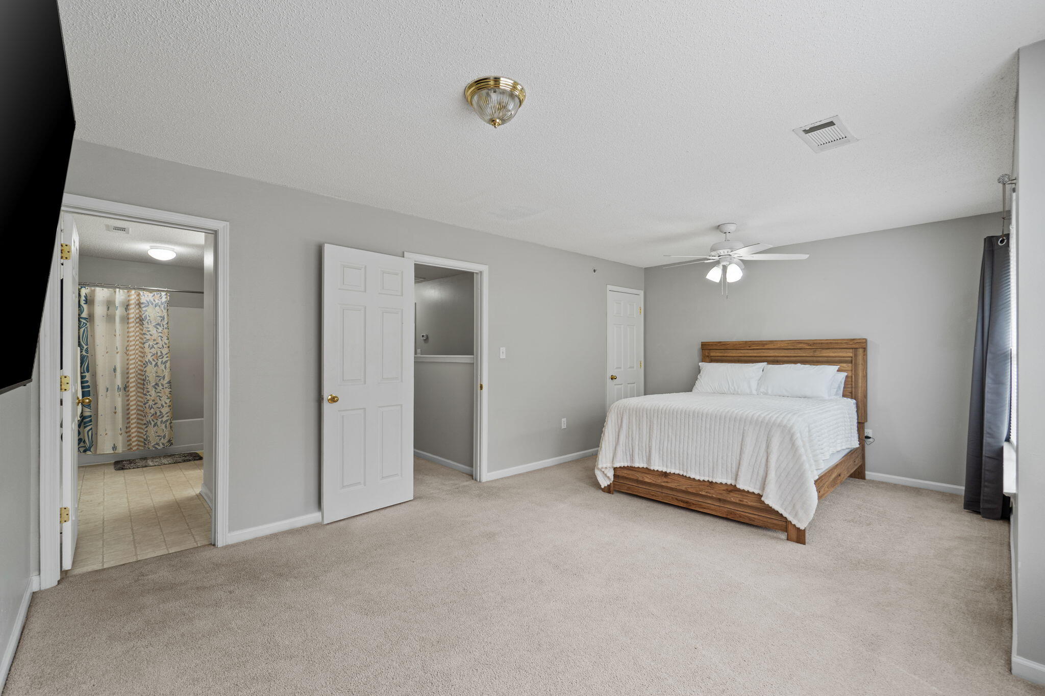 ROLLING PINES - Residential