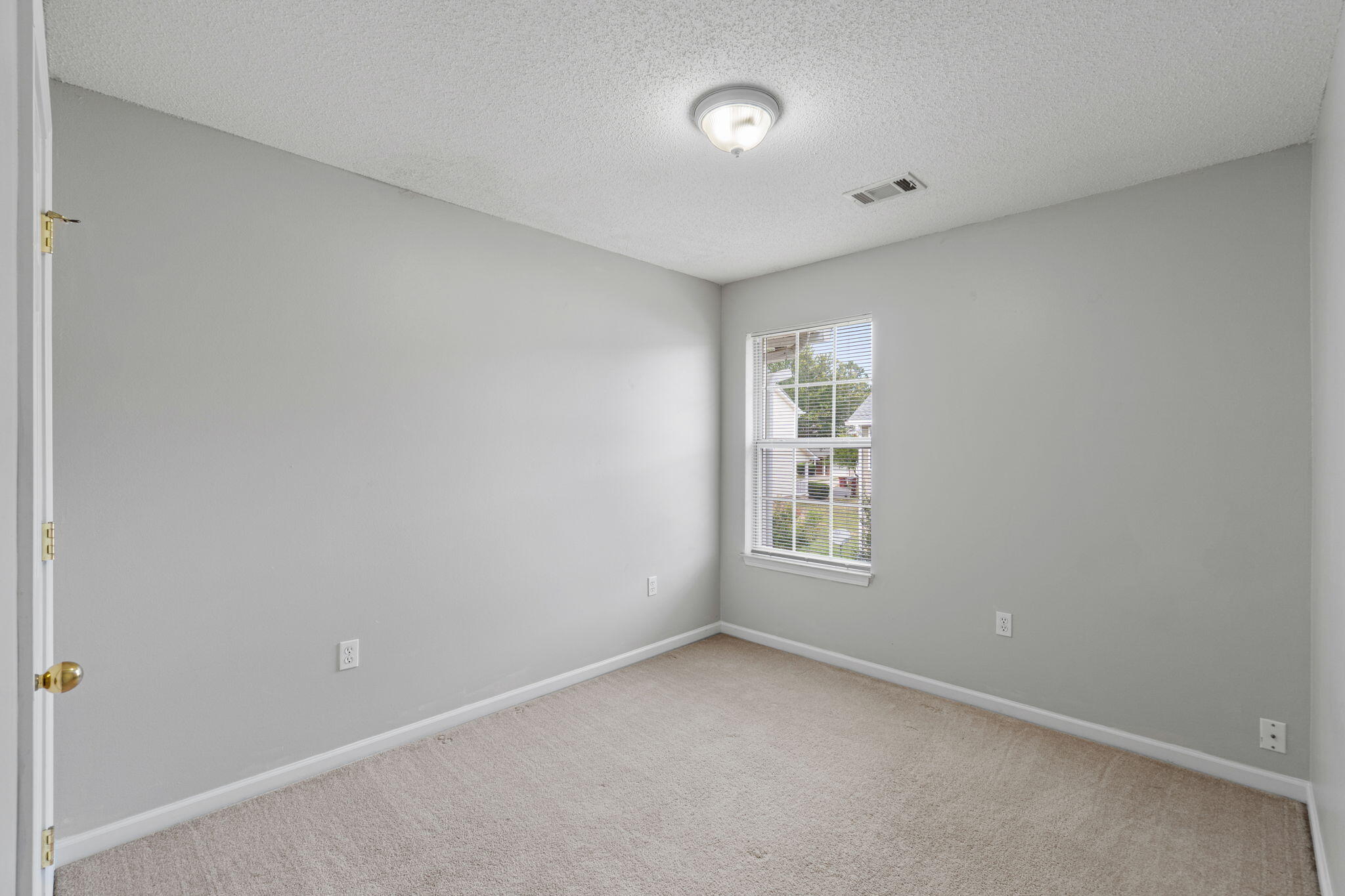 ROLLING PINES - Residential